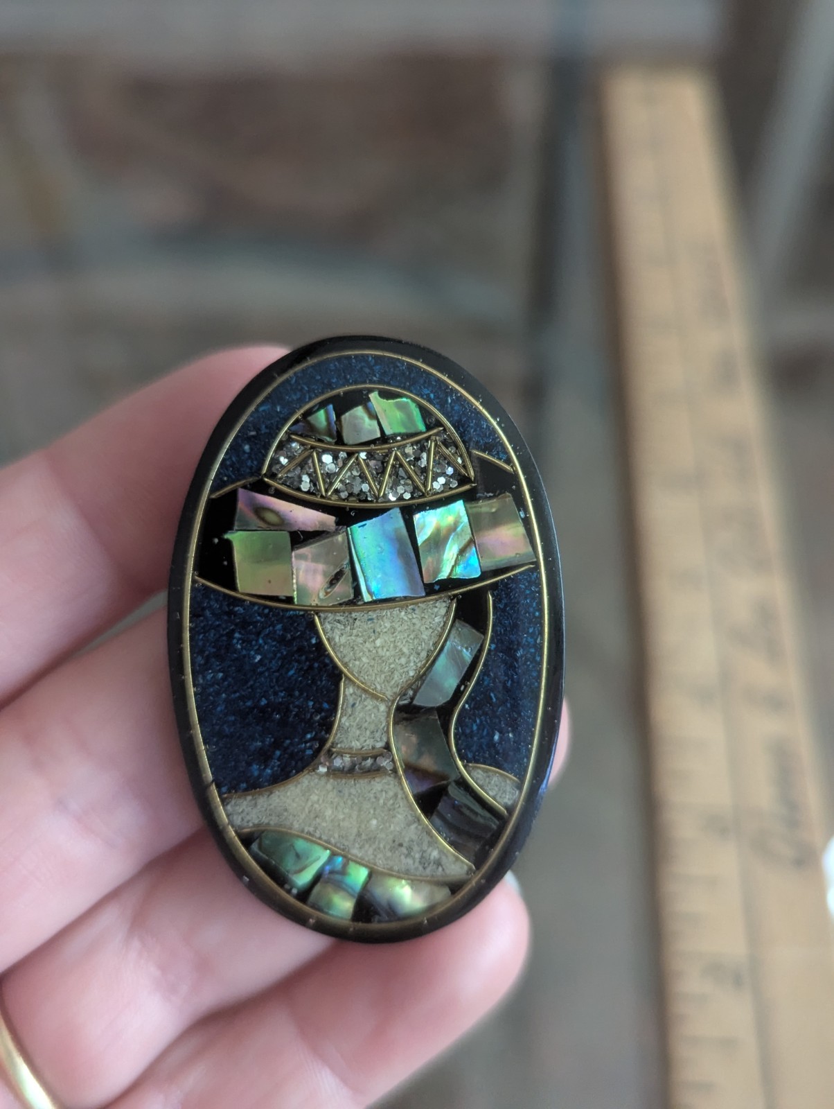 Vintage Mosaic Inlay Brooch Lee Sands Style Lady Hat Oval Abalone Paua Art Deco