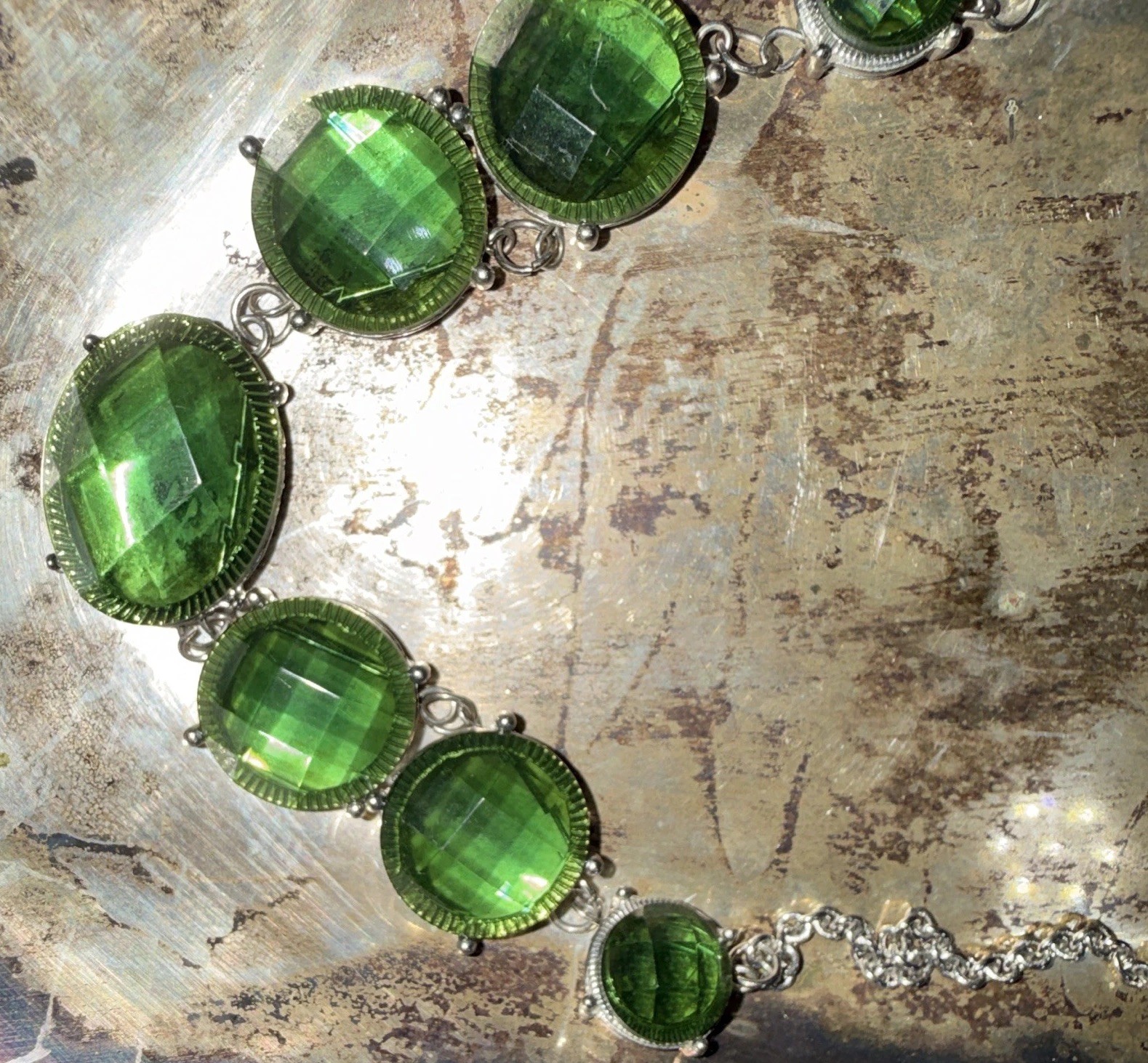Uranium glassNecklace 6 Round Stones Center Oval Lg Stone Set In 925 Silver 16″