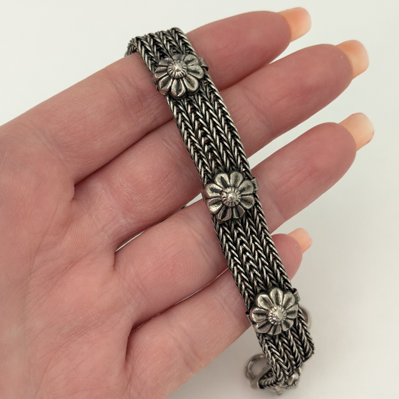 Vintage Cannetille Flower Silver Tone Chain Link Ladies Bracelet