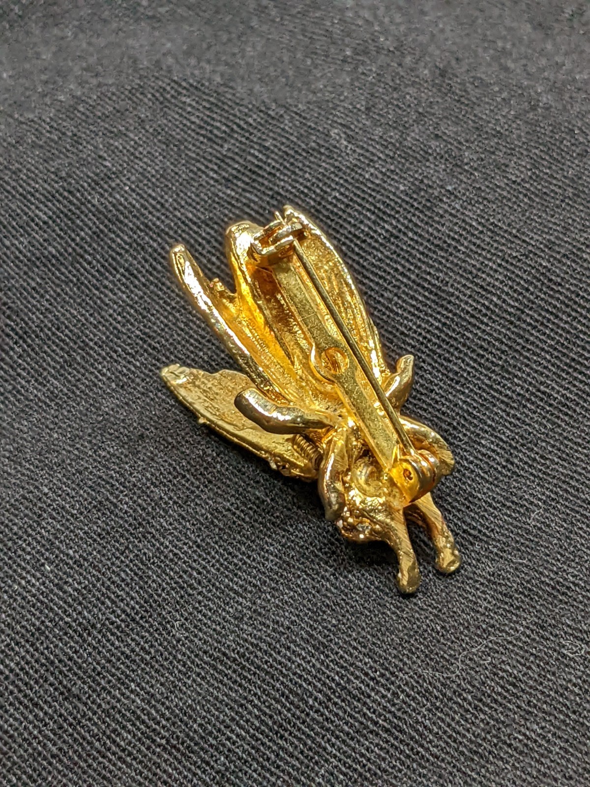 Vintage Gold Tone Rhinestone Fly Insect Brooch Pin Green Eyes Tremble Wings