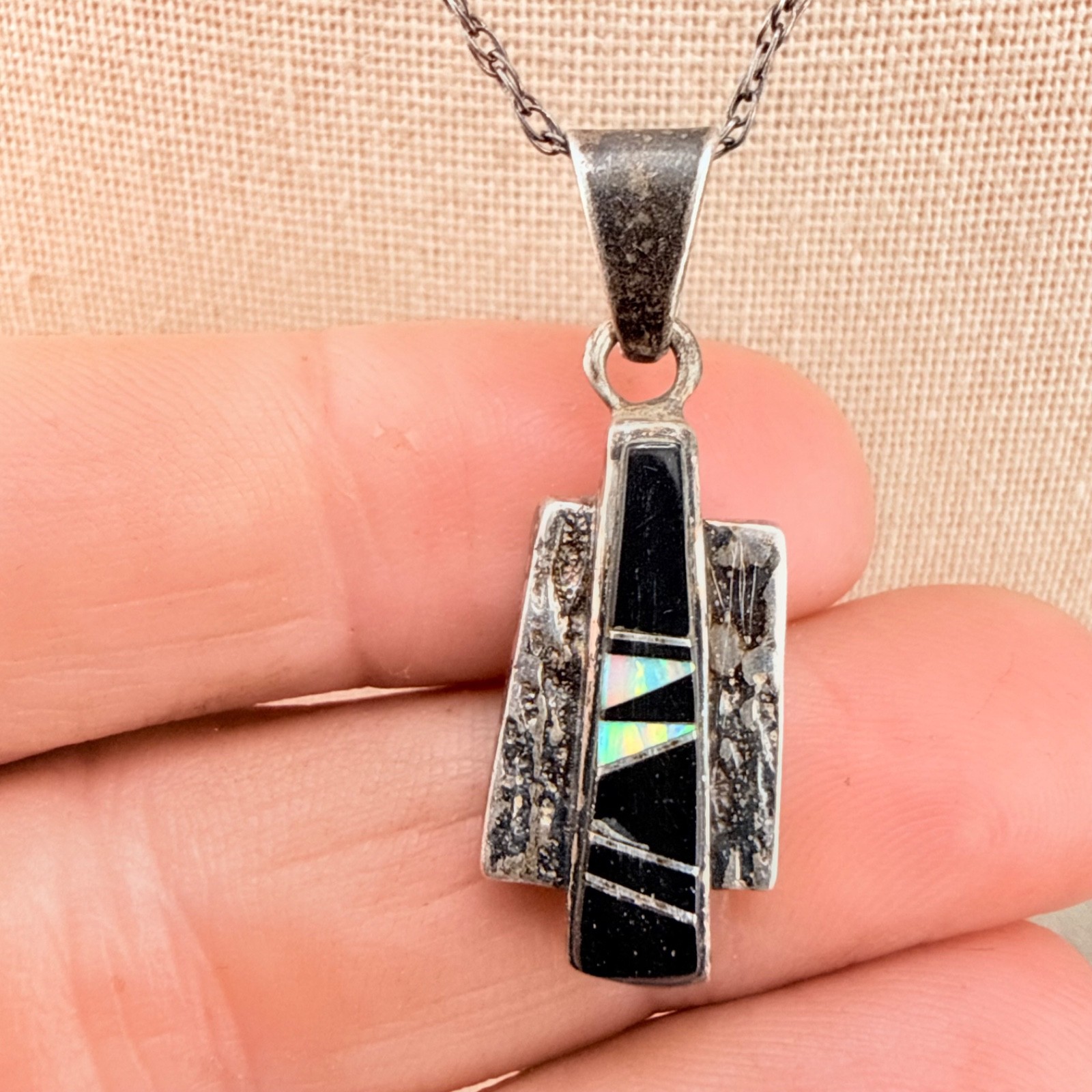 Vintage Sterling Silver Necklace Pendant Opal Inlay 19”