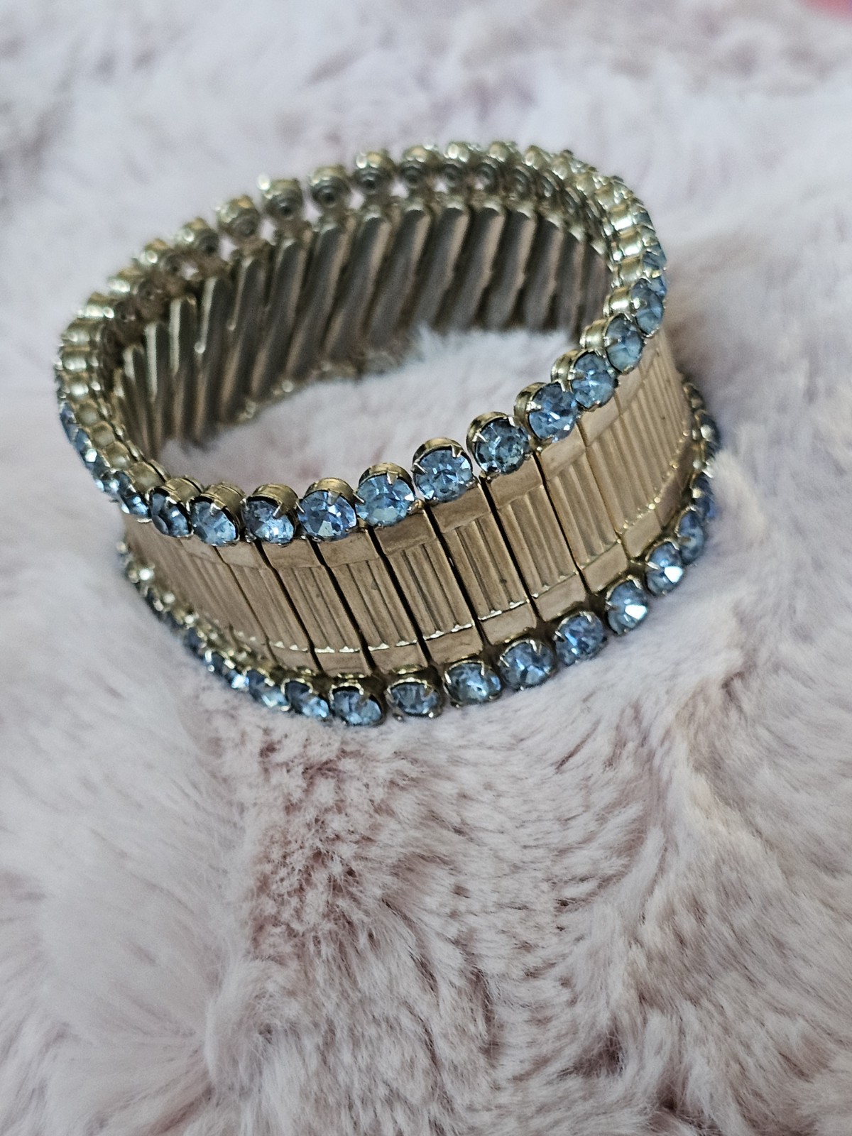 Vintage 1950s Harwood Signed Goldtone Blue Rhinestone Expanding Bracelet