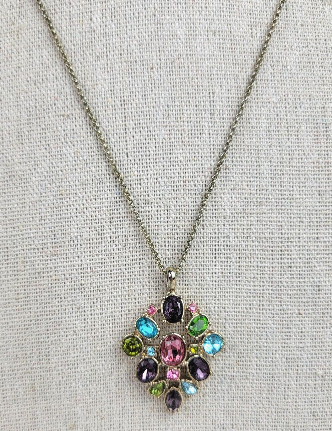 Vintage AVON NRT Multicolor Rhinestone Pendant Necklace 19 Inch Lobster Clasp