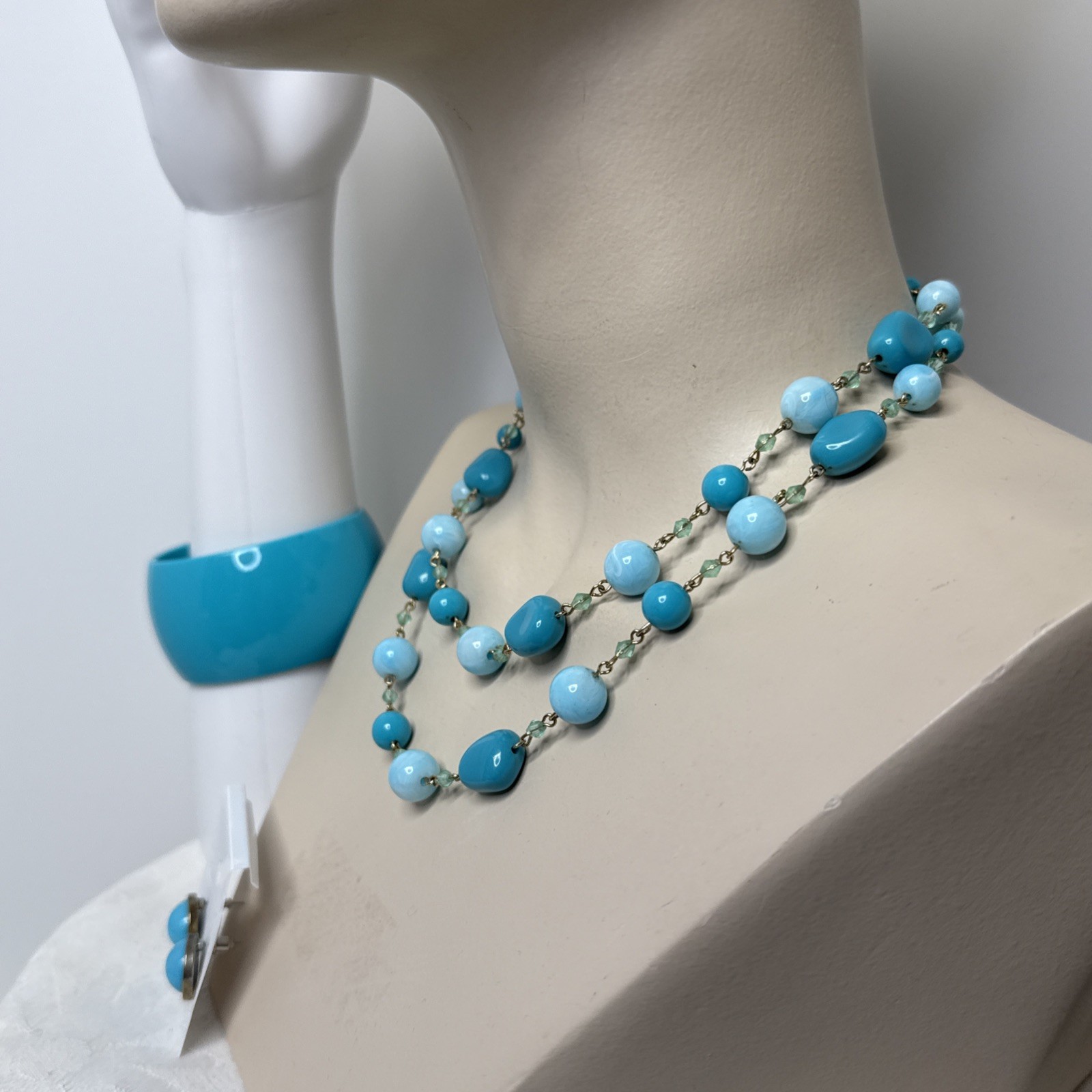 Vintage Blue Tones Bead Necklace Bangle Bracelet Pierced Stud Earrings Set of 3