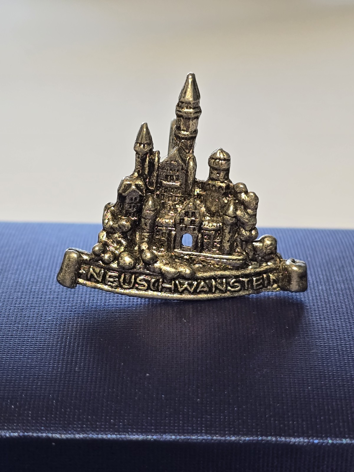 Vintage Neuschwanstein Castle Brooch Pin Hat Jacket Lapel Collectible Souvenir