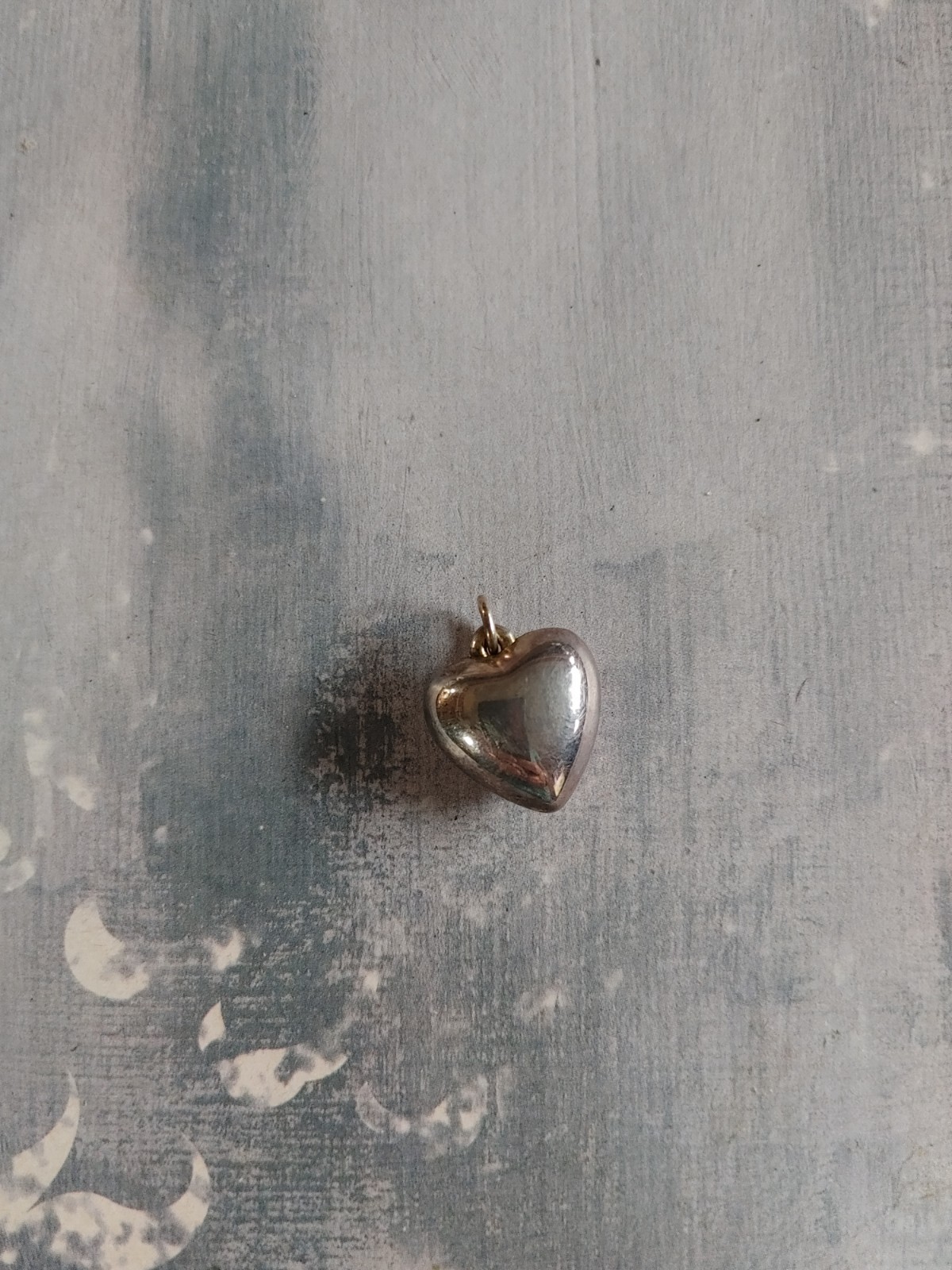 Vintage pendant charm silver tone metal puff heart
