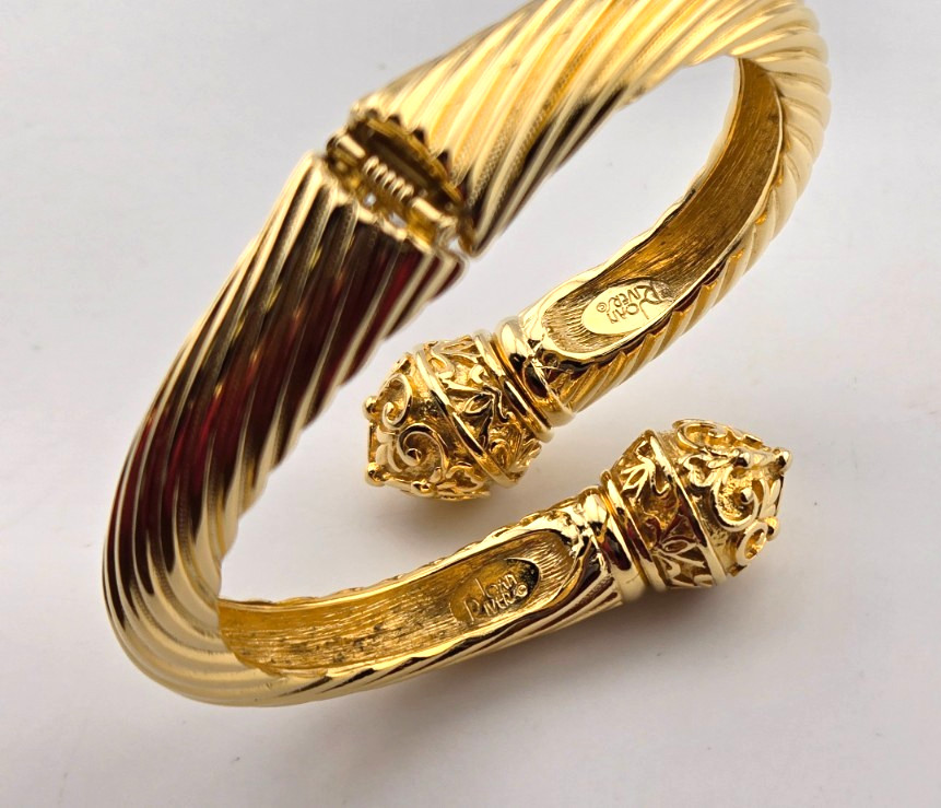 Joan Rivers Gold Plated Cuff Rope Bracelet Hinged 3 Sets of End Caps Signed