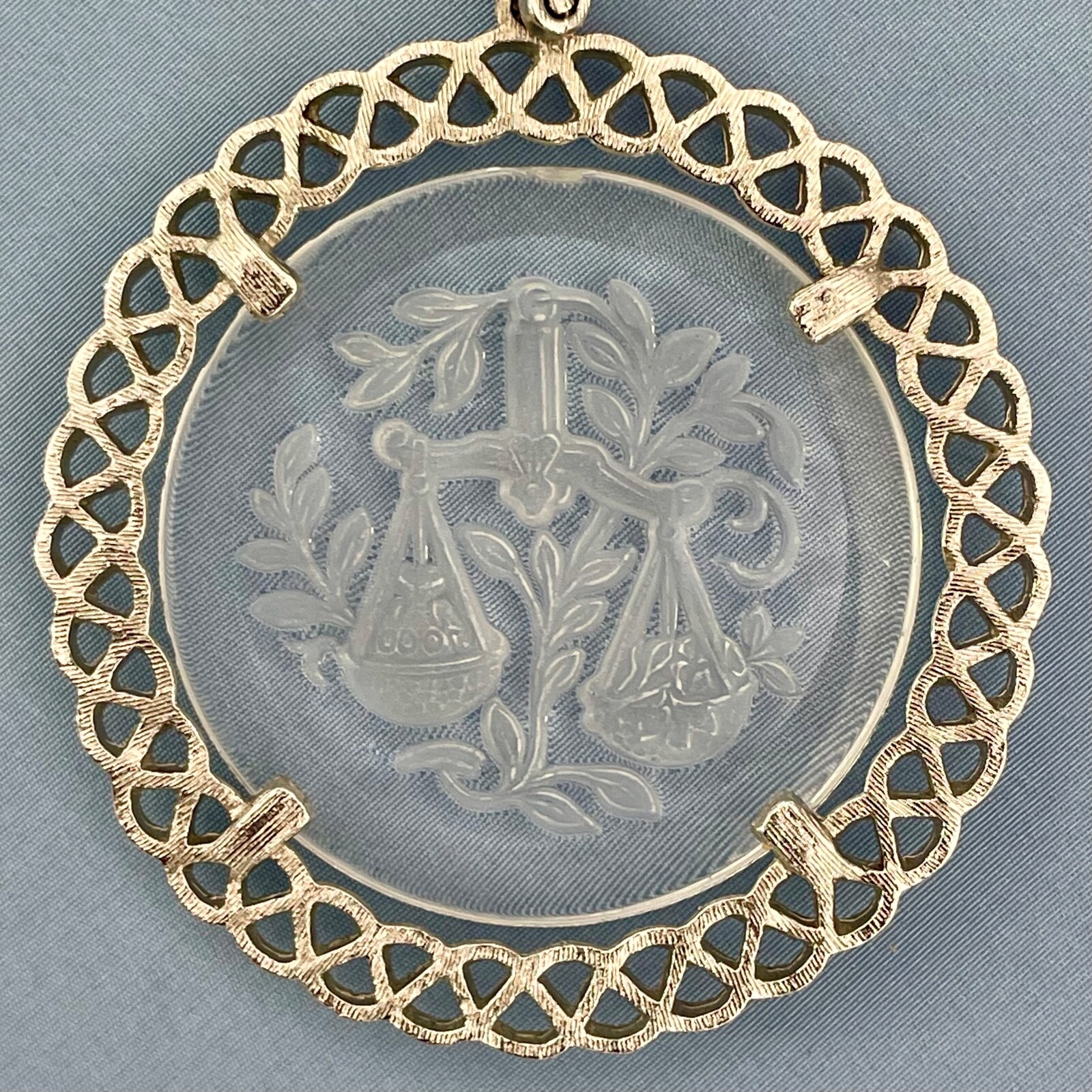 Crown Trifari Pendant Necklace Scales of Justice Reverse Etching Glass 22 Inches