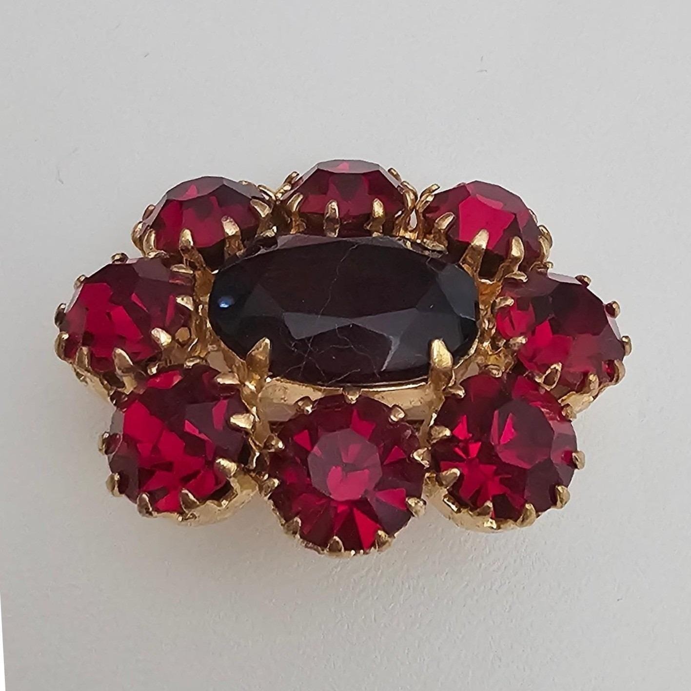 Vtg Deep Red Rhinestone Brooch Gold Tone Oval Center Floral Cluster Statement