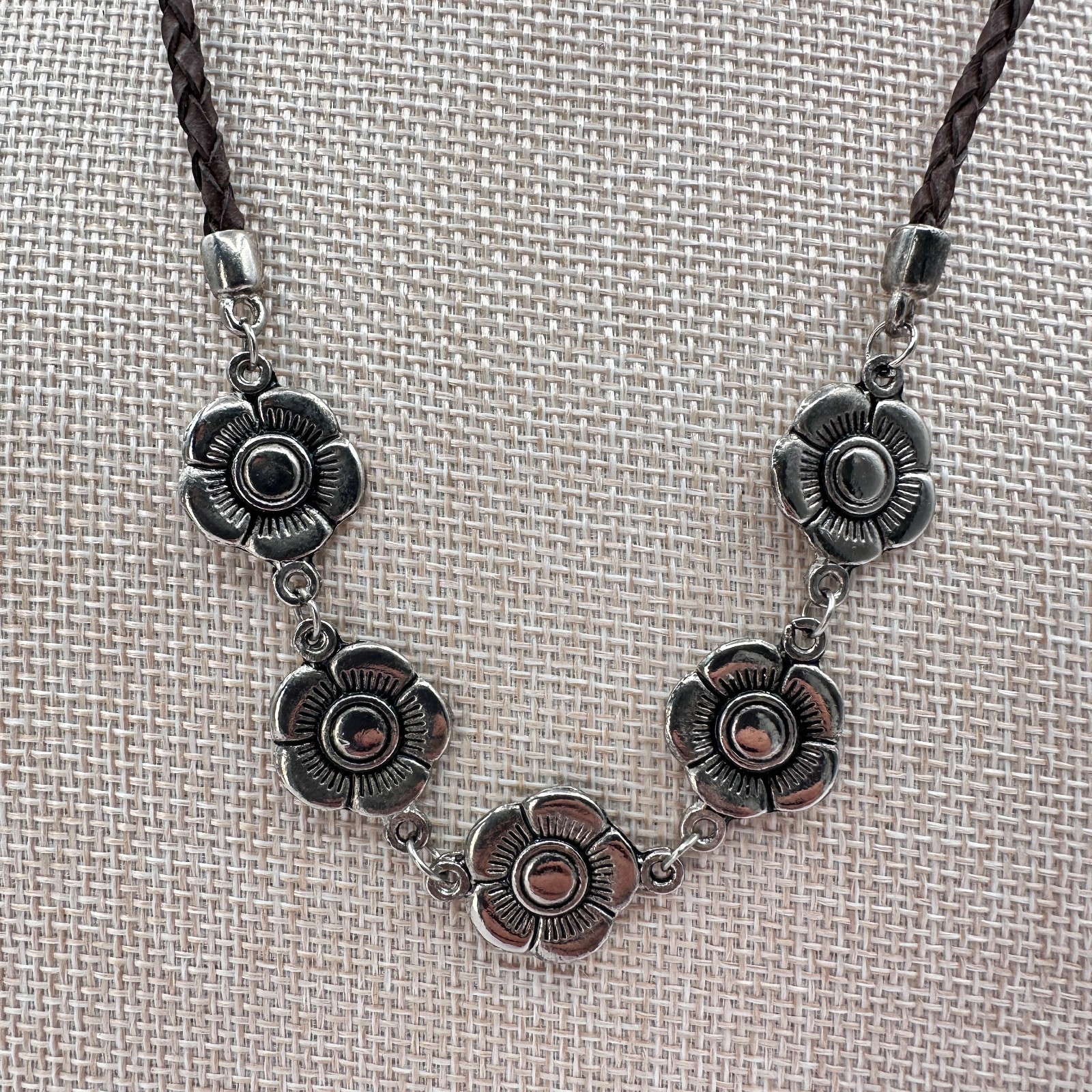 Vintage Y2K Floral Silver Tone Brown Braided Leather Cord Bib Necklace Jewelry