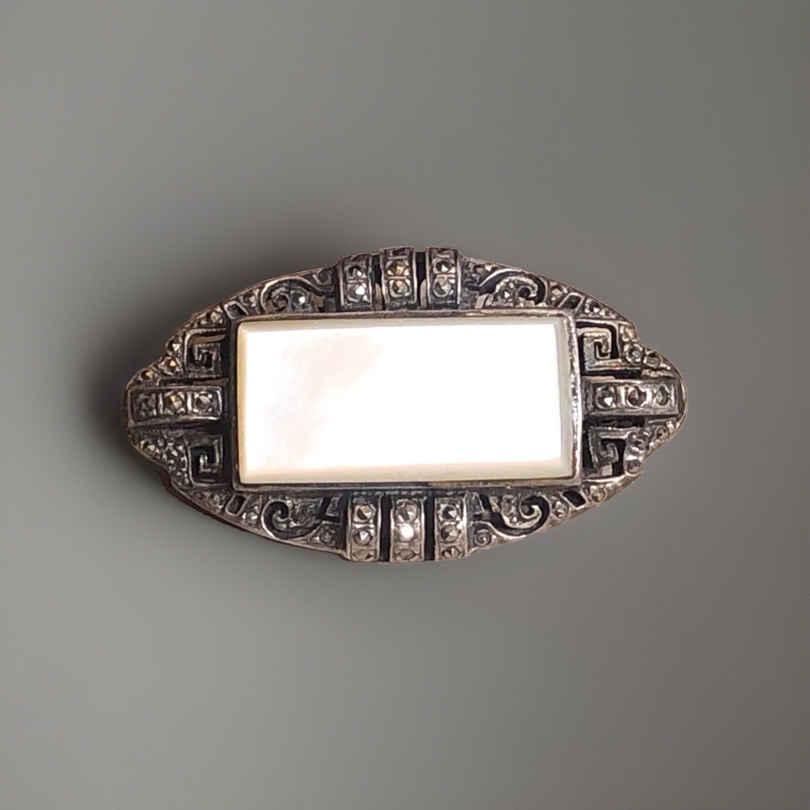 22. Art Deco Sterling Silver 925 MOP Marcasite Shadow Box Throat Pin 45mm, 17.3g
