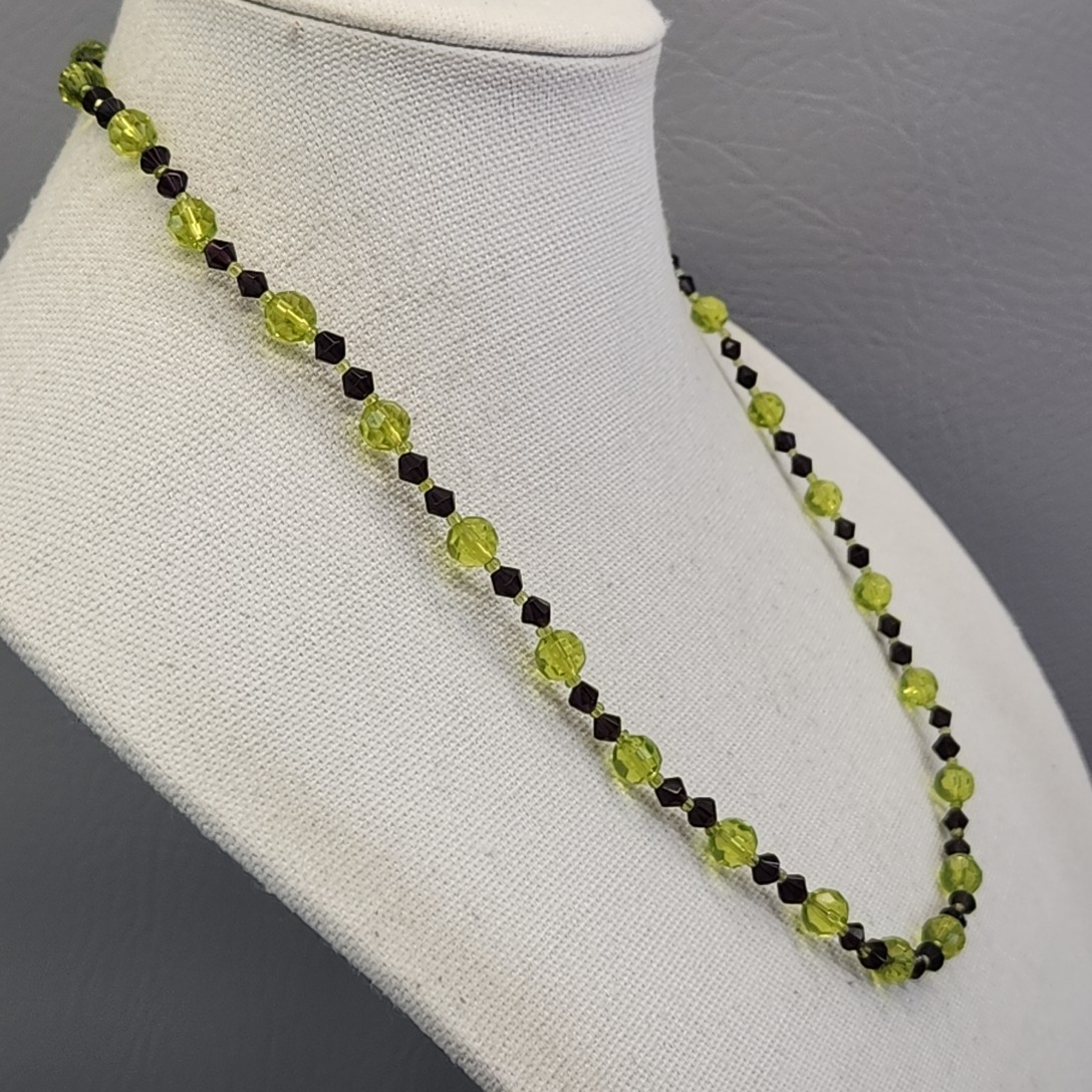 Vintage Glass Beaded Necklace Green Black Bicone 23″