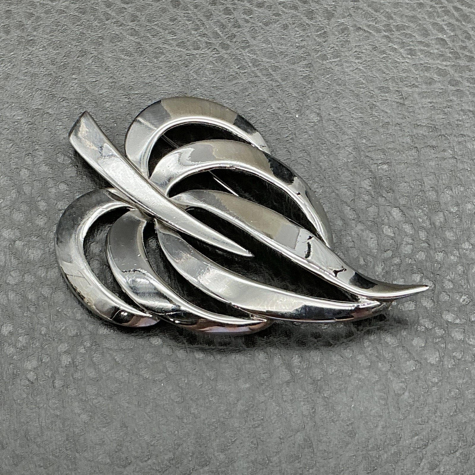 Vintage Napier Brooch Leaf Silver Tone Layered Abstract Nature Costume Jewelry
