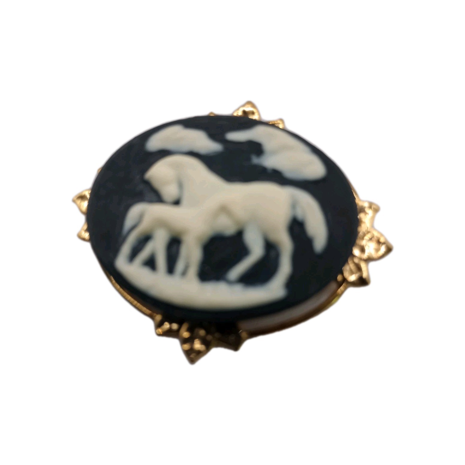 Vintage Horse & Foal Cameo Brooch Pendant White Gold Tone Leaf Frame 2 by 1 1/2