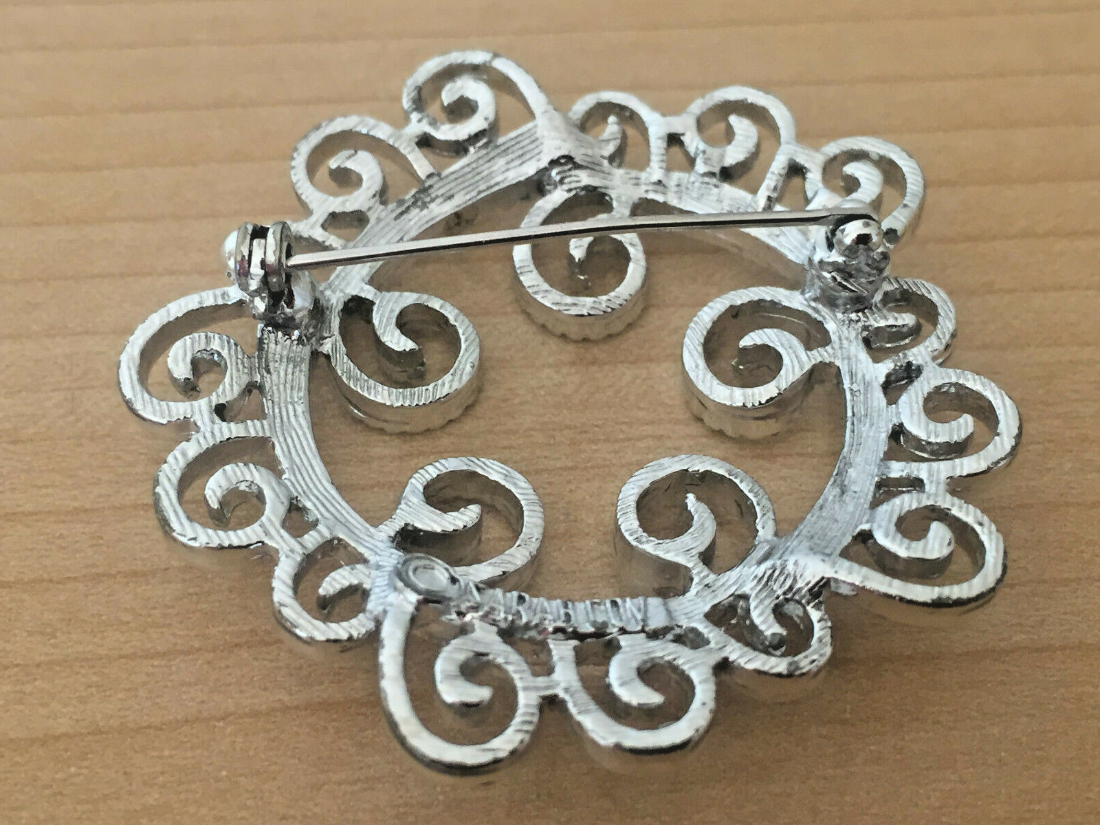 Vintage Sarah Coventry Signed 1971 “Silvery Mist” Silver Tone Circle Brooch