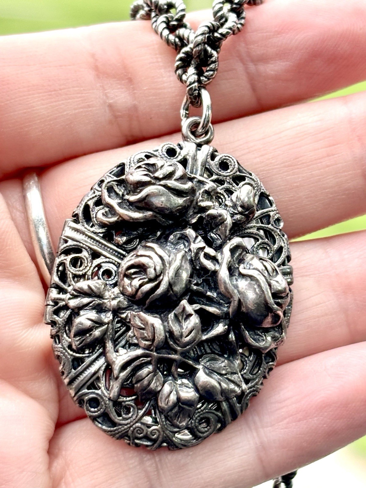 Vintage Napier Locket , Roses 1971 Filigree Long 29″ Dark Silver Tone READ
