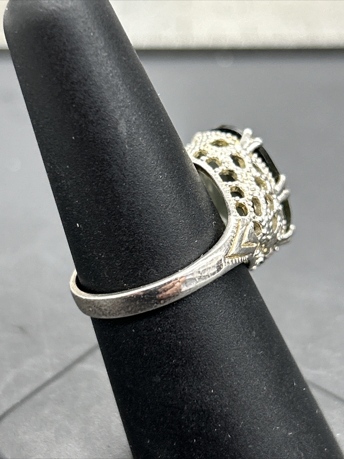 Vintage Sterling Filigree Cutout Ring With Smoky Green Stone Size 6-3/4 H19