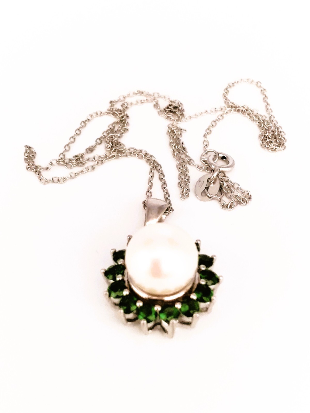 JZ 925 Sterling Silver Necklace with Pearl & Emerald Glass Pendant – Elegant & H