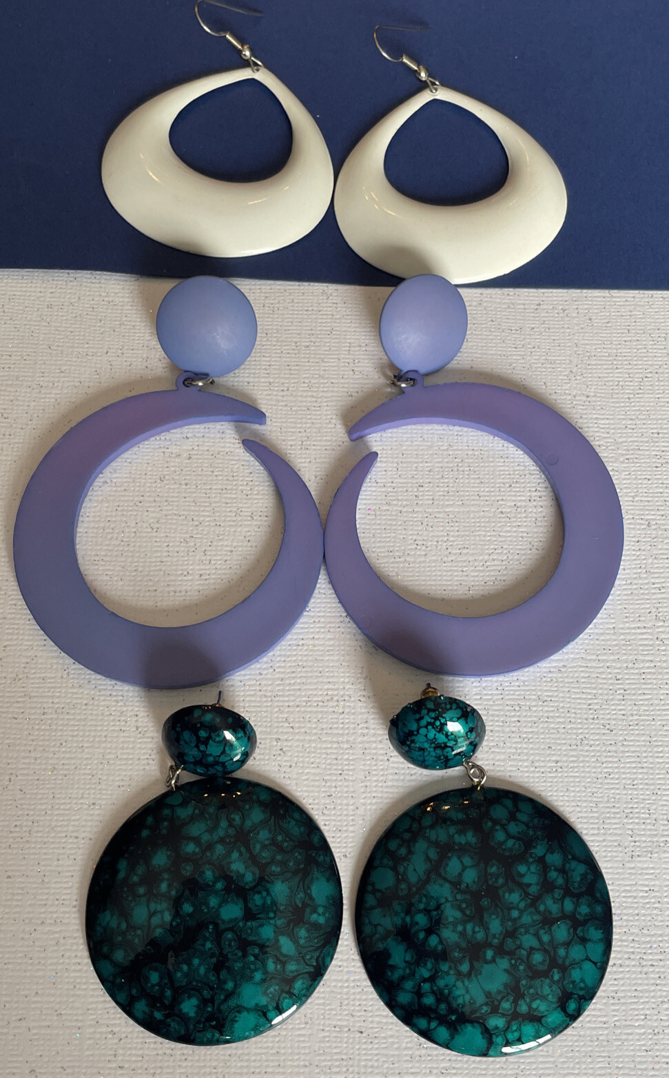 Earring Pierced 3 Piece Lot 1970 BoHo MOD Light Weight Green Purple & White N11