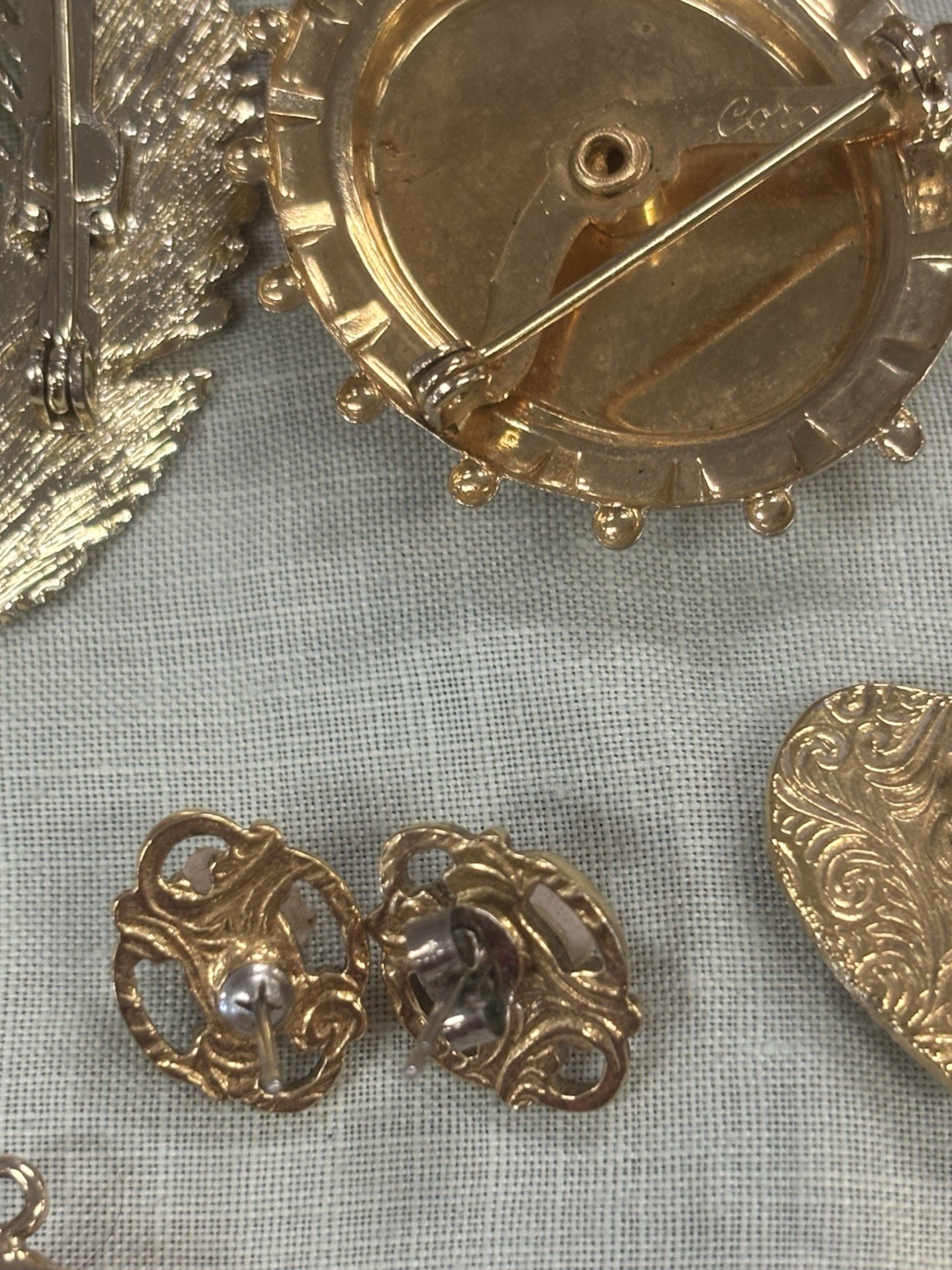 VTG Jewelry Lot Coro Monet 1928 Signed Brooches Earrings Rhinestone Gold Estate