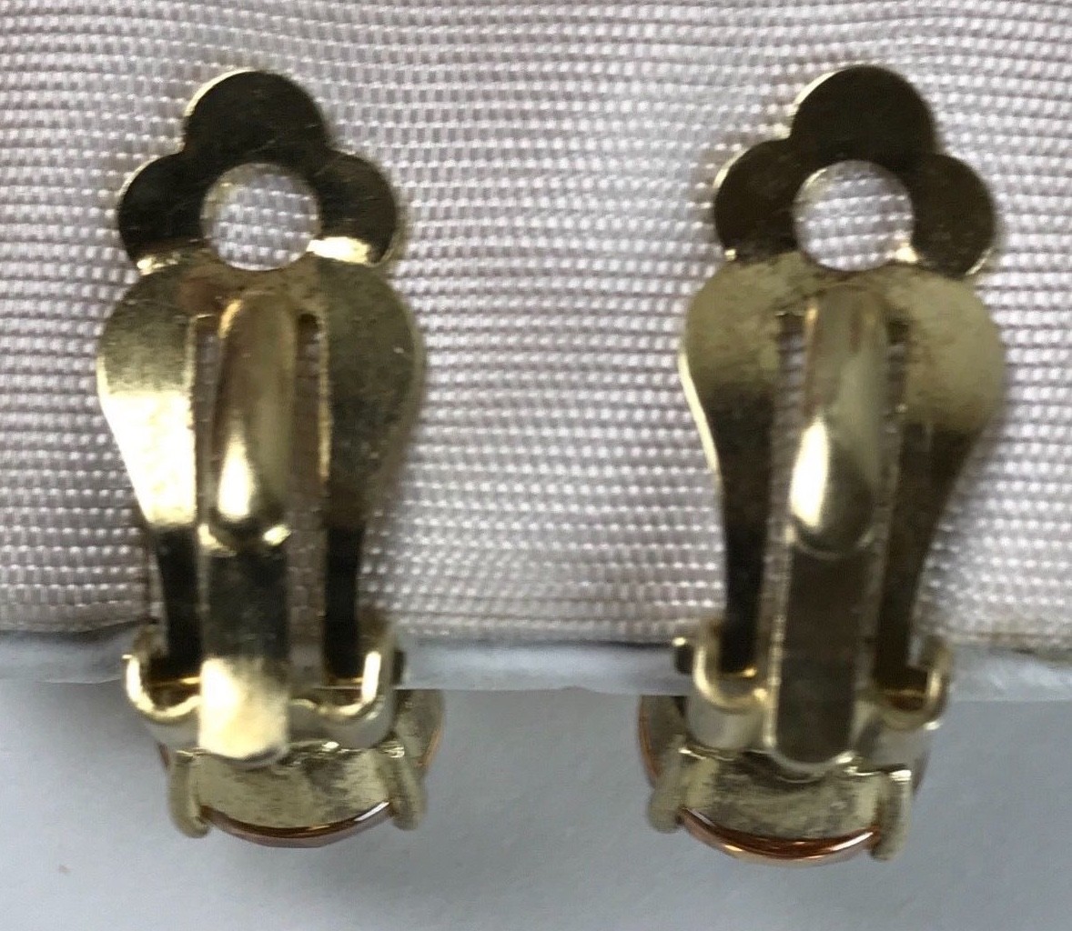 Vintage Yellow Gold Costume Brown Peach Rhinestone Clip Earring