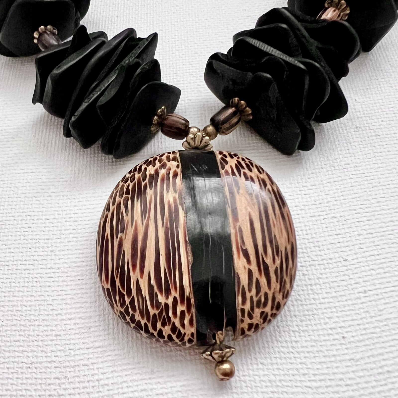 Vintage Statement Wood Chip Pendant Necklace African Safari Vacation Natural 26″