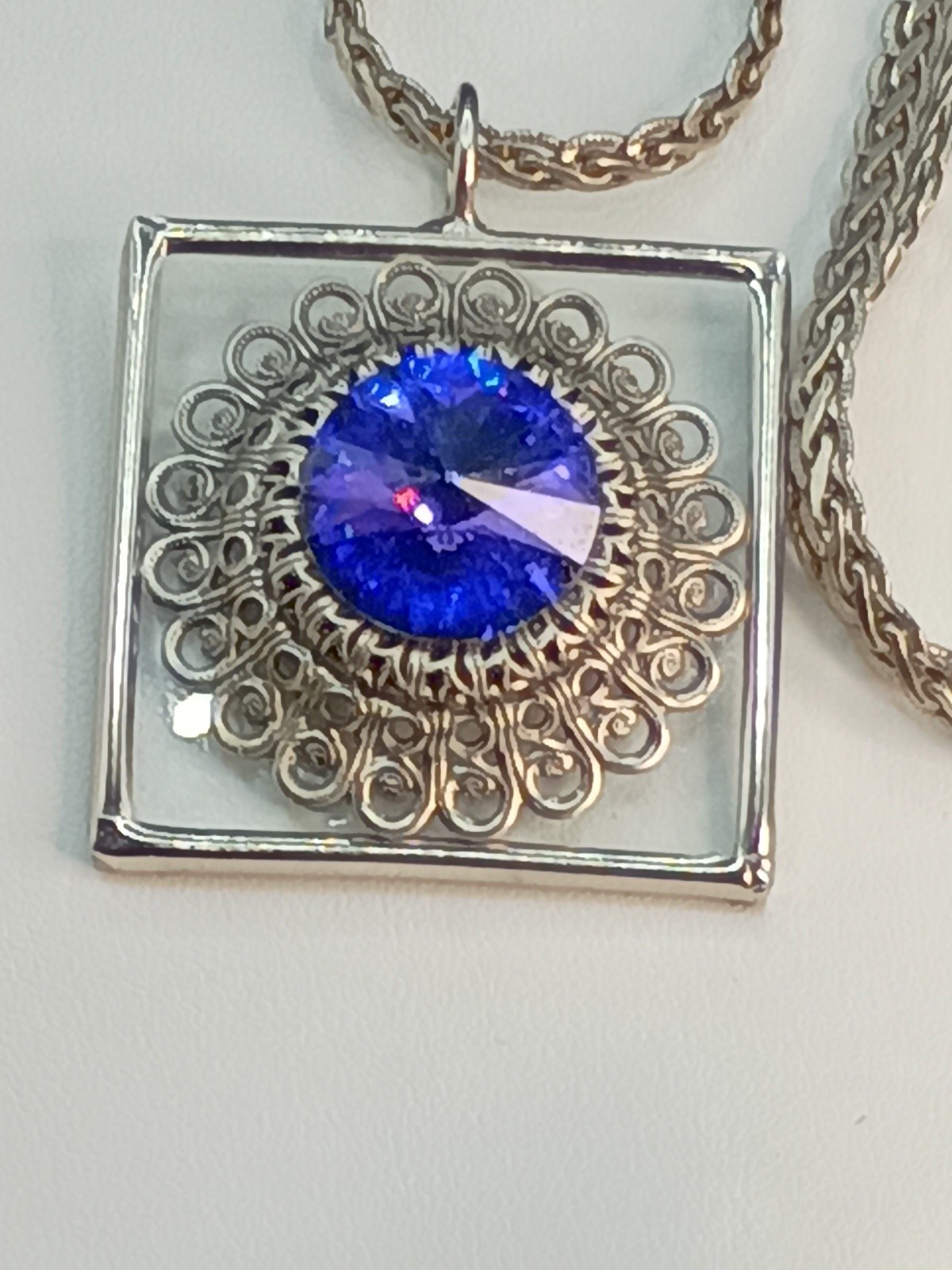 Vintage Blue Purple Rivoli Crystal Pendant Necklace Faceted Silver Tone Filigree