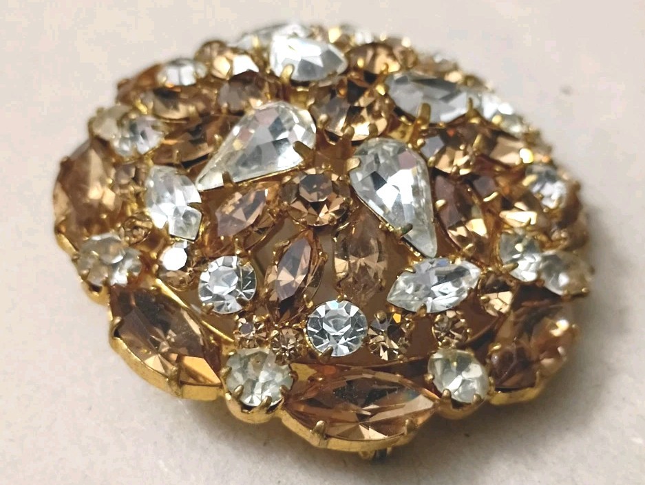 Large Vintage Austria Topaz Clear Crystal Round Circle Domed Brooch Pin (nice)
