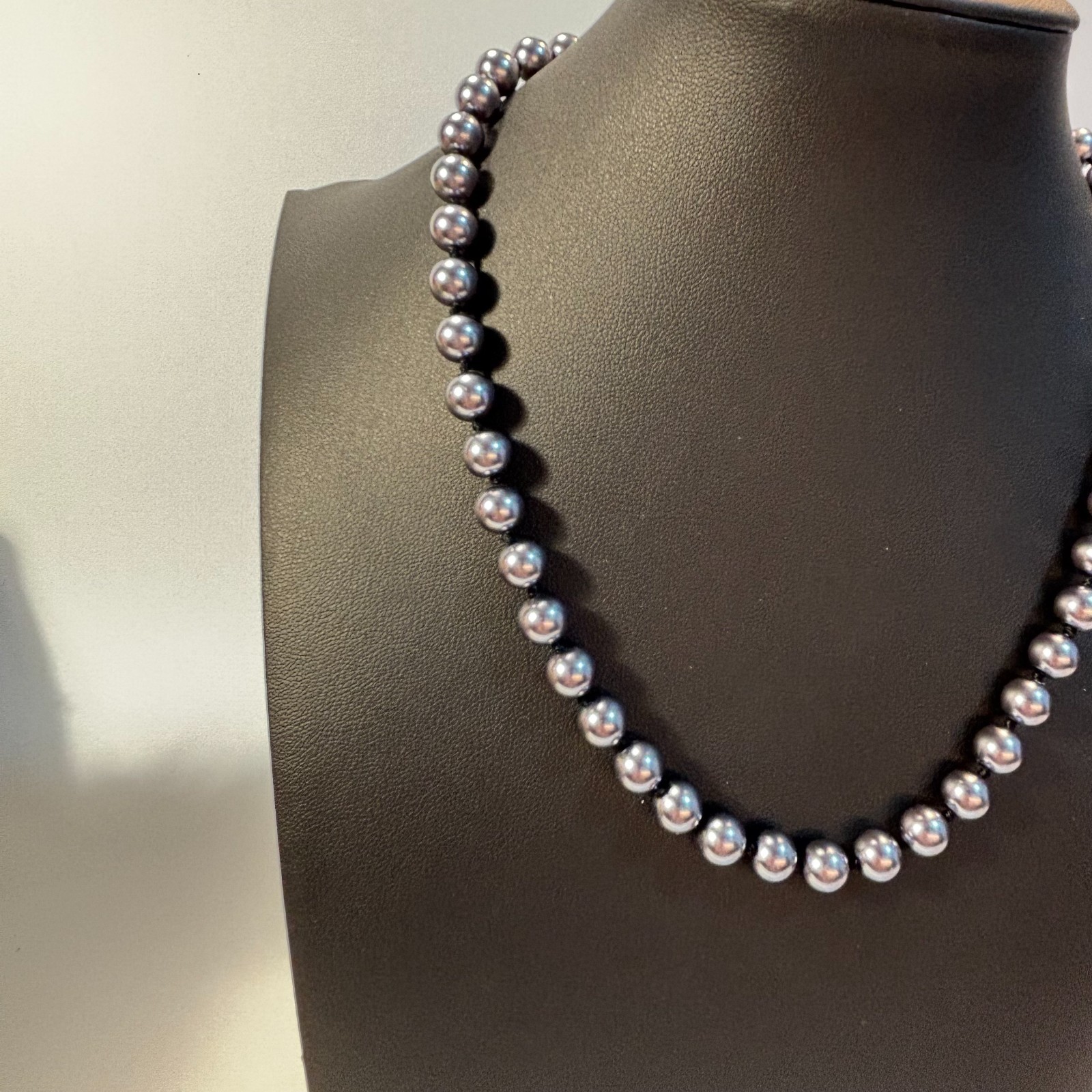 Pearl Necklace Vintage Mid Century Classic Jewelry Black Silver Tone