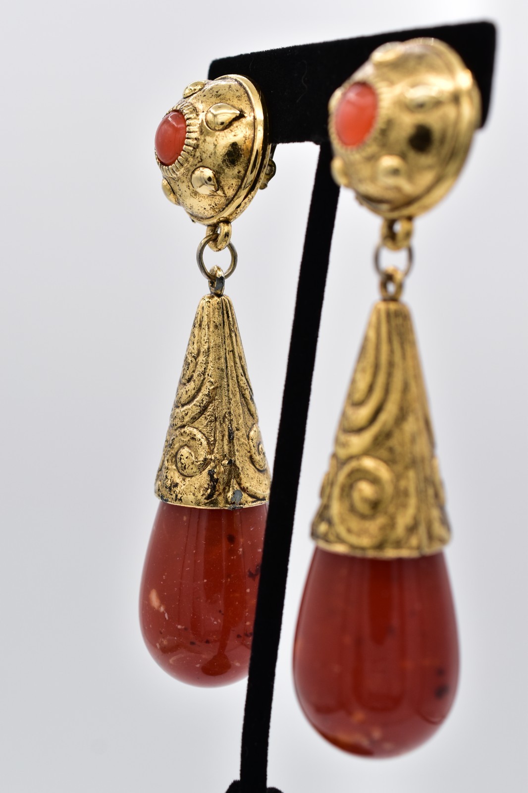 Vintage Gold Red Jasper Lucite Teardrop Clip On Earrings Boho Statement 80s BinH