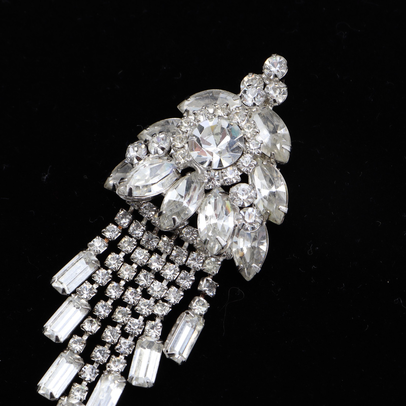 Vtg Juliana D&E Clear Rhinestone Brooch Pendant Dangle Fringe Pin Layered