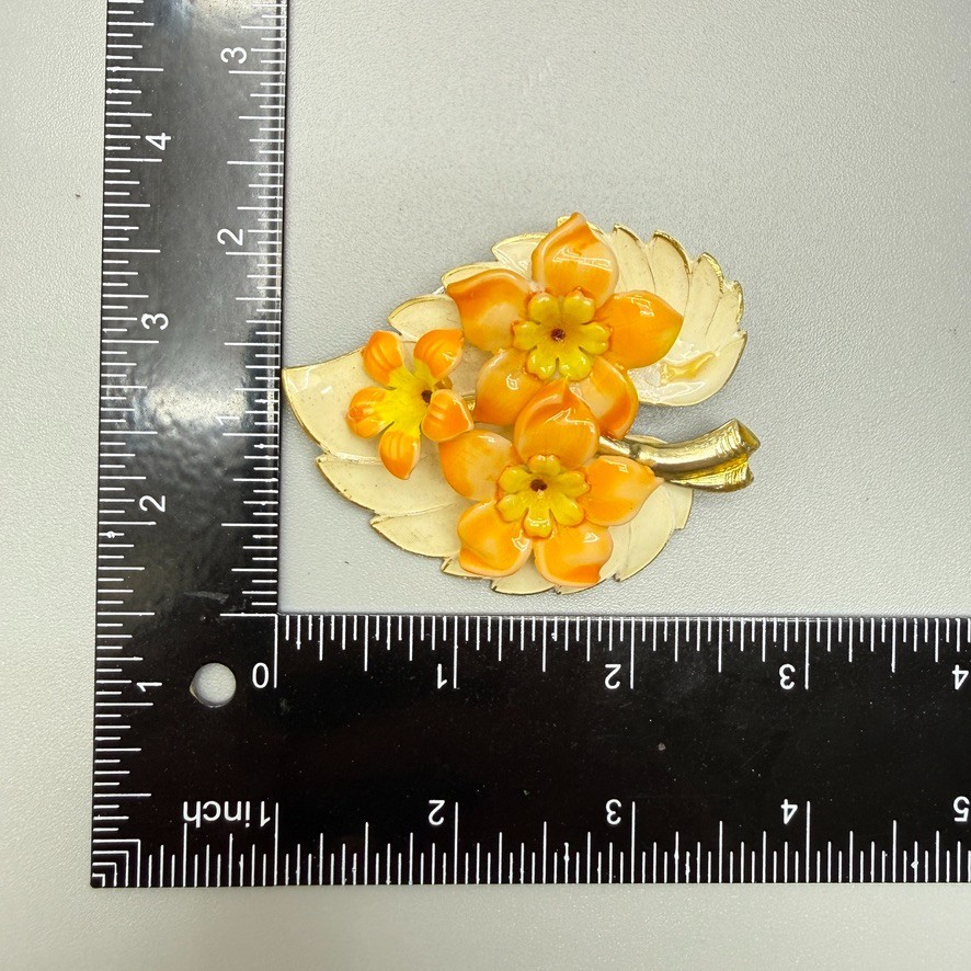 Vintage Enamel Leaf Flower Brooch Gold Tone Cream Orange Yellow Spring Summer