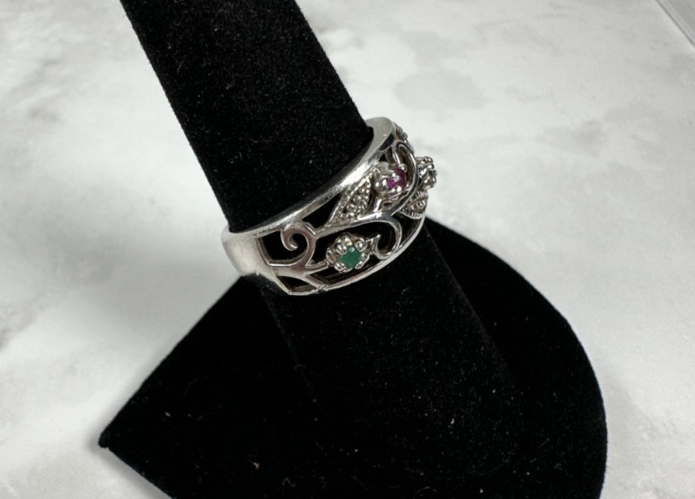 Avon Sterling Silver Swirl Ring with Small Ruby Emerald Sapphire – Size 7