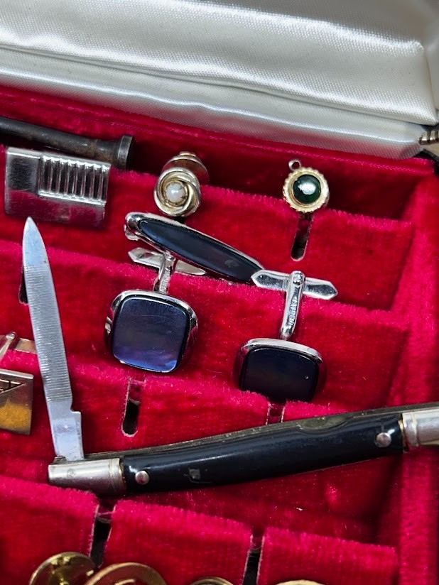 Estate Lot Vintage Men’s Jewelry Hickok Box Cuff Links Tie Bar Tacks Medals VTG
