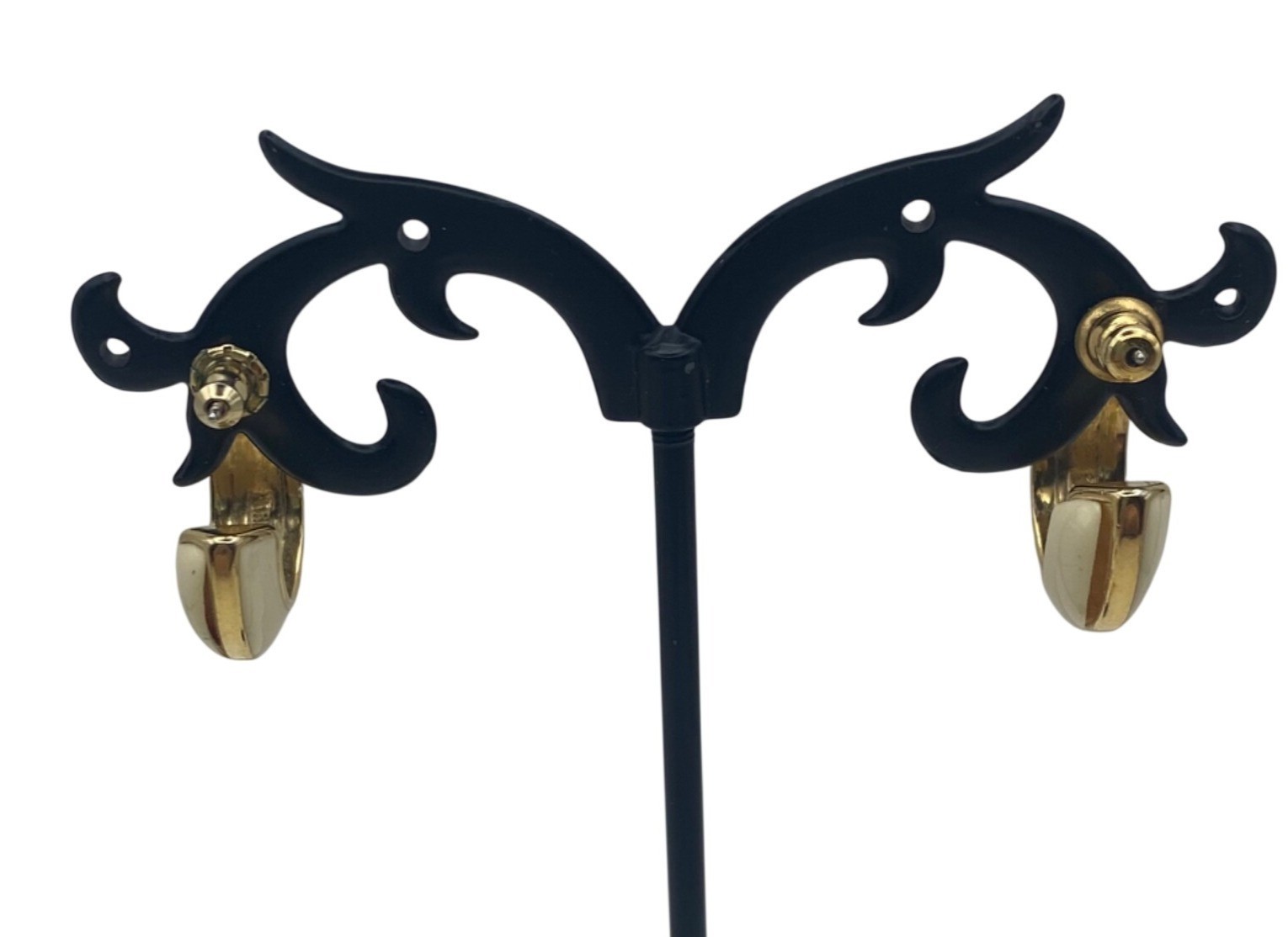 Vintage Trifari Ivory Gold-Tone Hoop Earrings Pierced Classic Puffy Corpcore