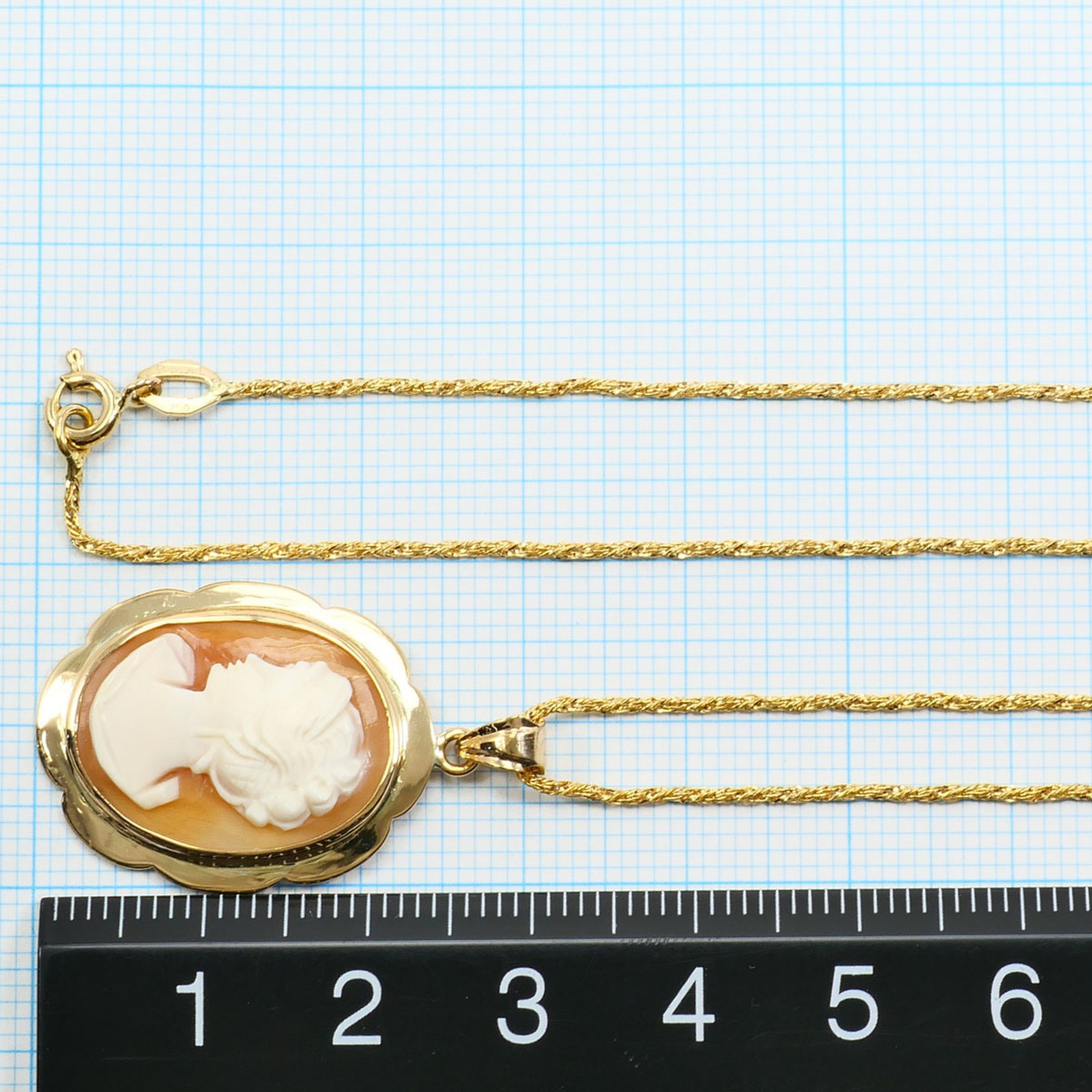 18K Yellow Gold Necklace Brooch with Shell Cameo, Approx. 45cm, To… GZl1hzqb
