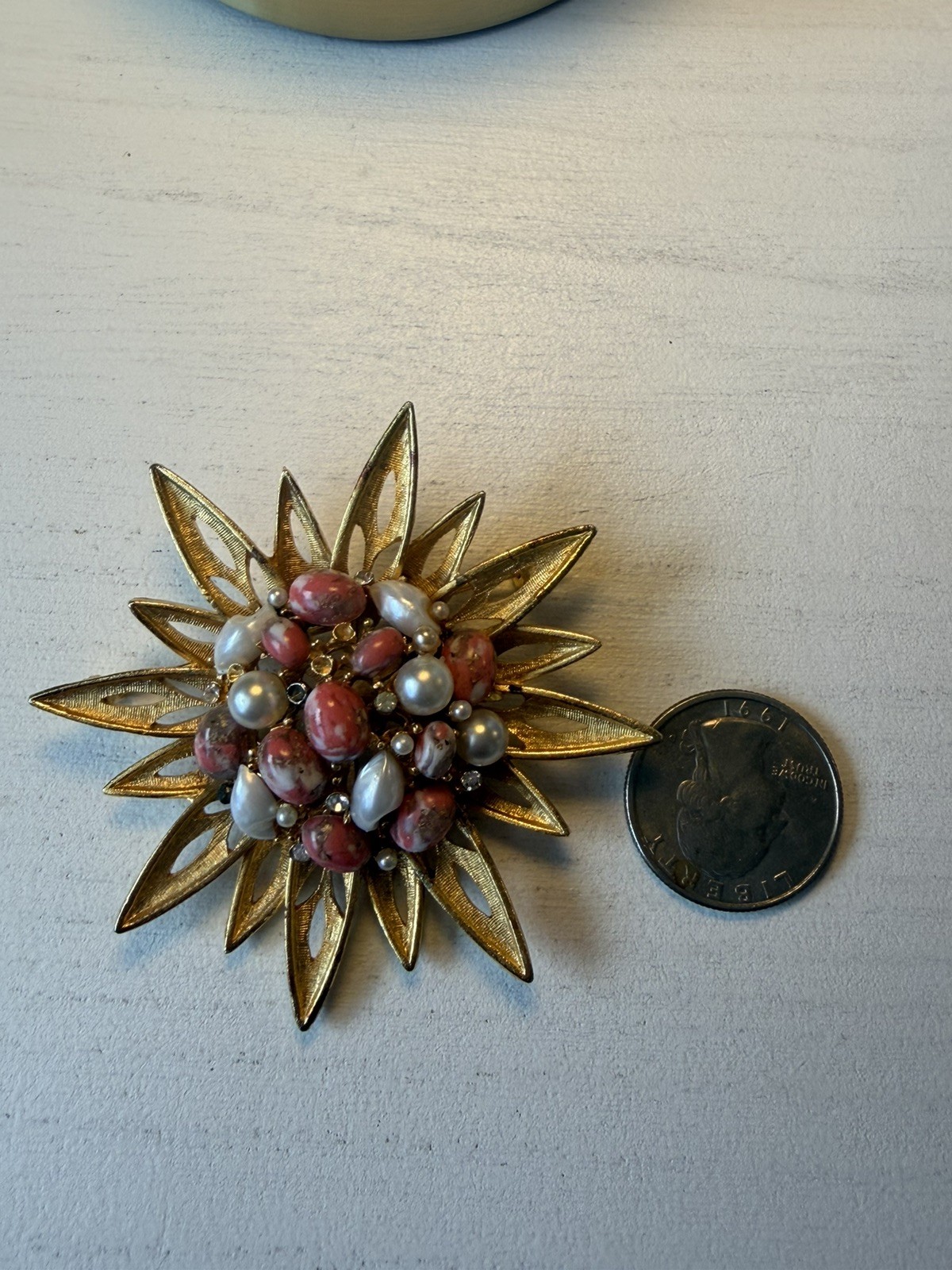 Vintage 1960 BSK Large Sunburst Starburst Coral and Pearl Flower Brooch/Pin