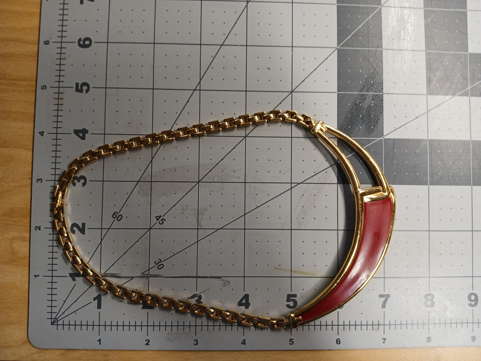 Vintage 1980s Gold Tone Red Enamel Accent Choker Clasp Necklace