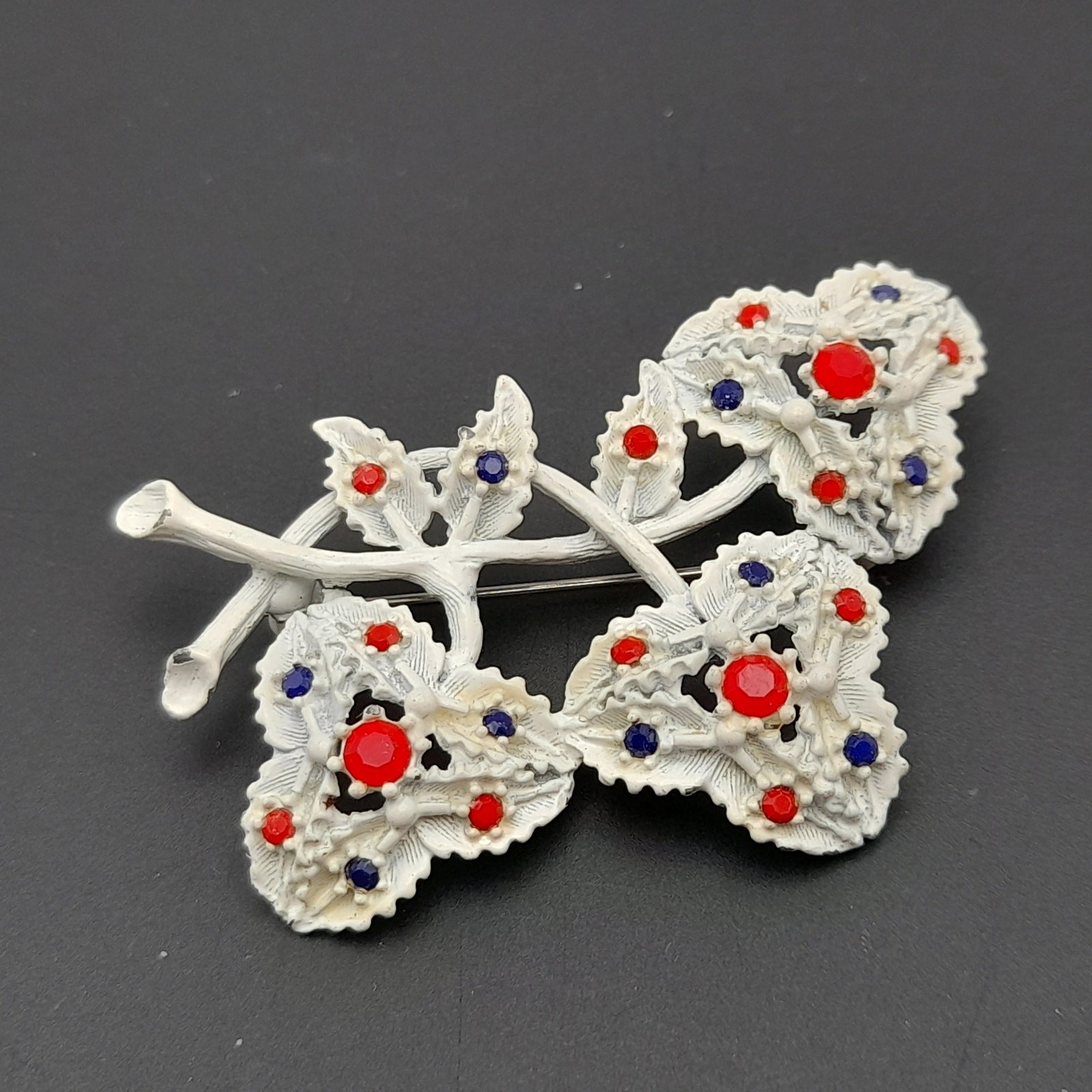Vintage 1960s White Enamel Red Blue Rhinestones Floral Brooch – 2 3/8 Inches