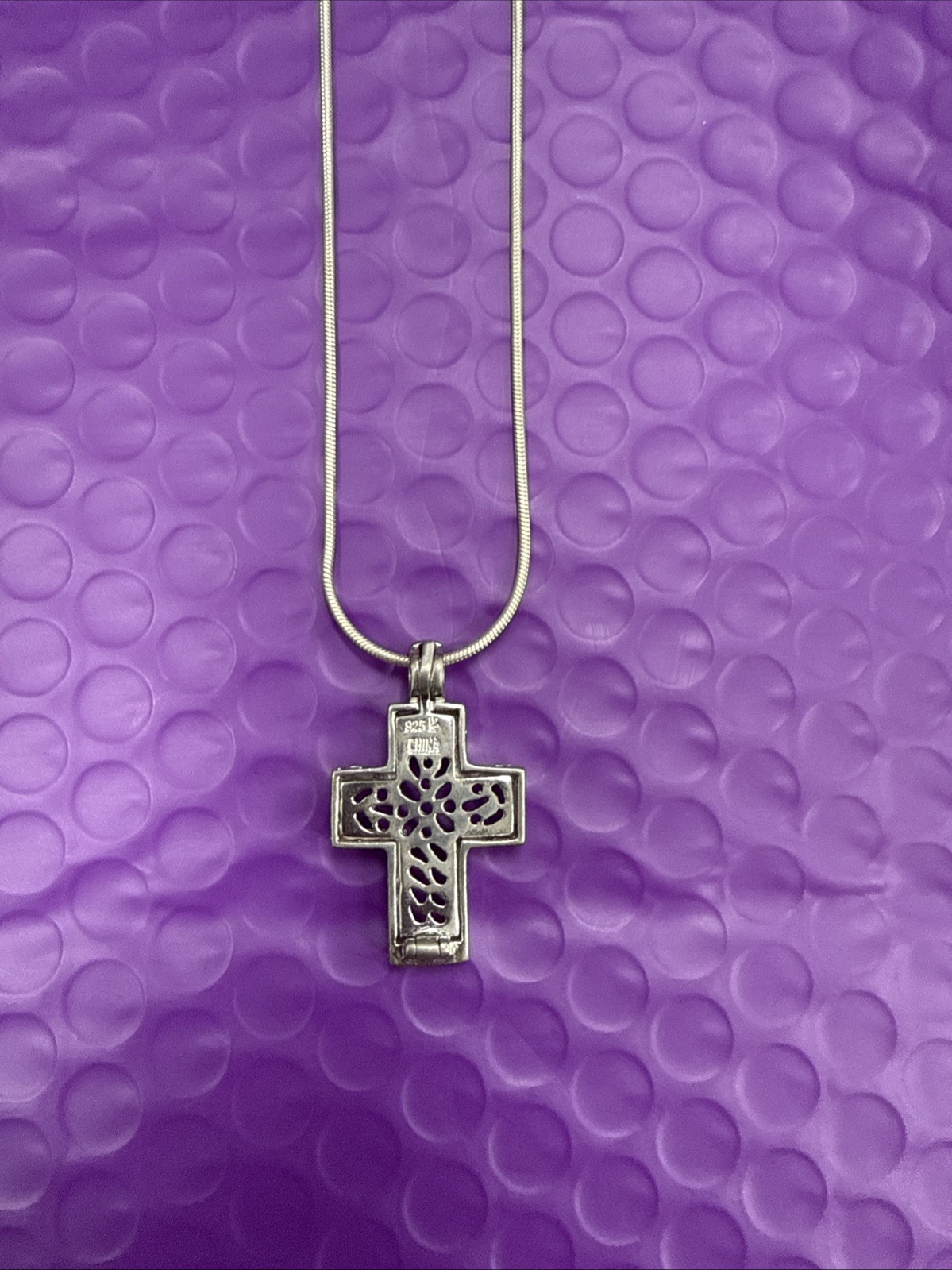 ⭐️Sterling Silver Cross Pendant Necklace With Designs