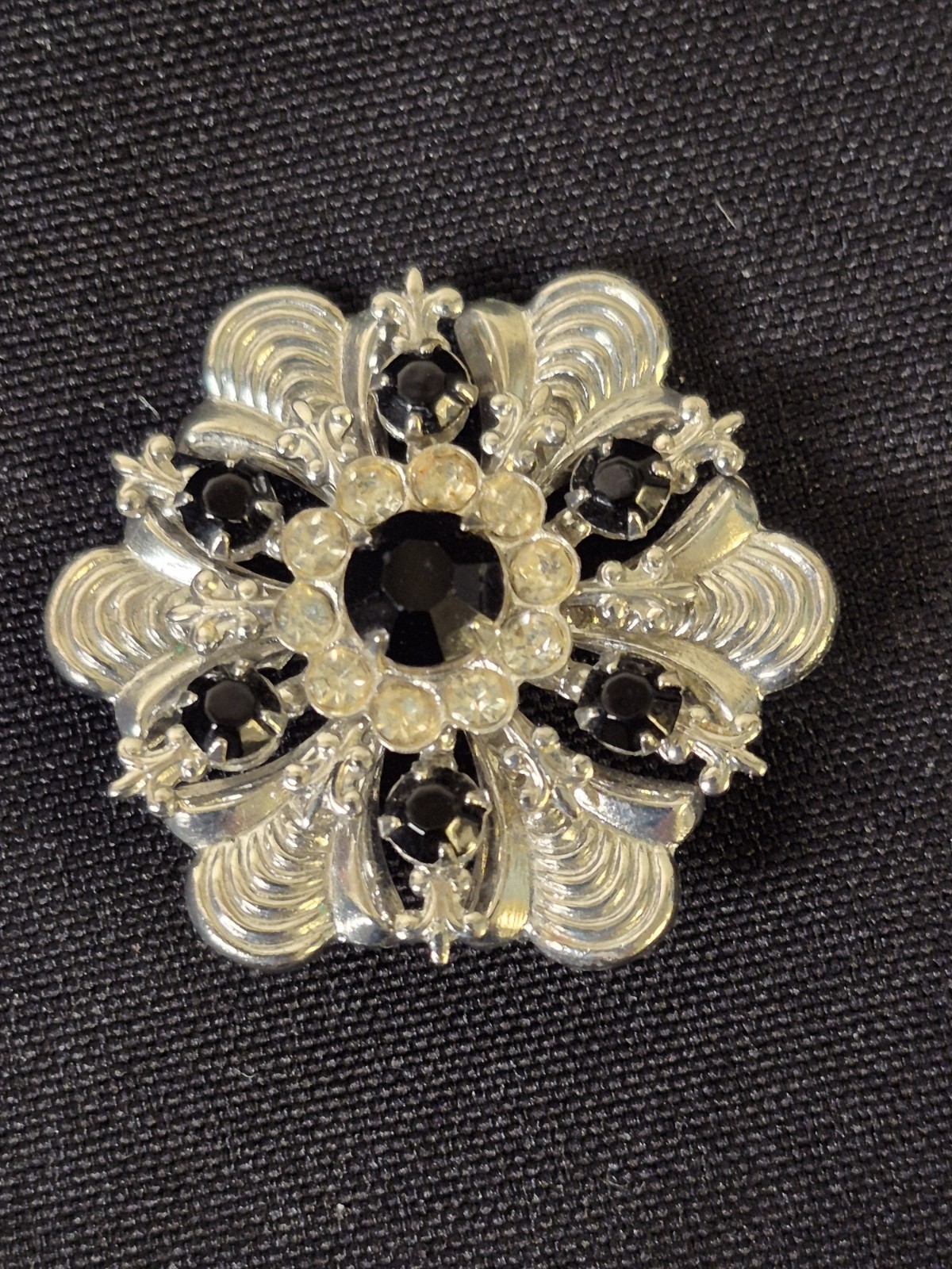 Black & Clear Glass Rhinestone Brooch Pin Starburst Floral Silvertone Vintage