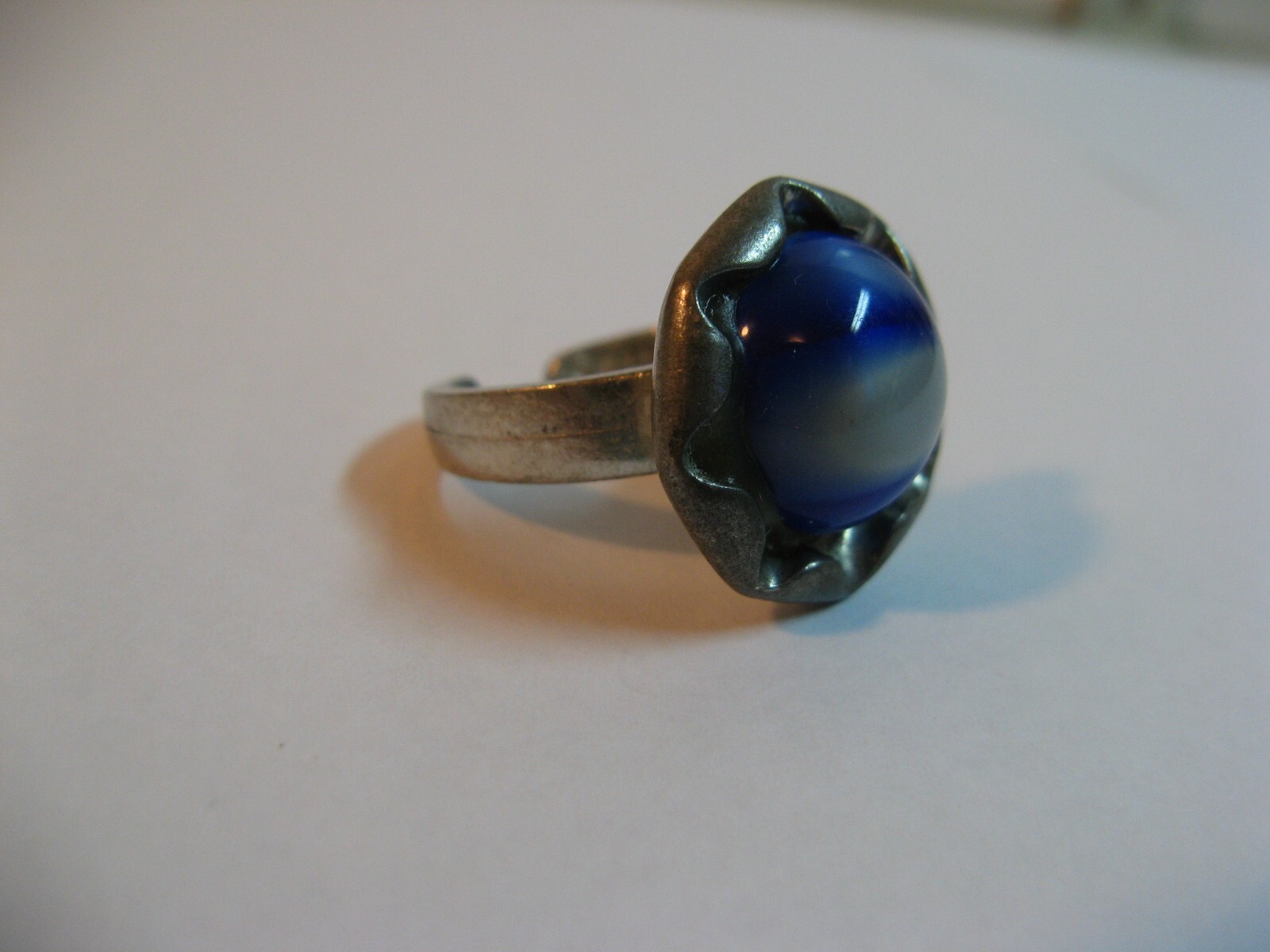 VINTAGE BENT LARSEN TIN PEWTER & GEMSTONE RING/ADJUSTABLE AND COLLECTIBLE.