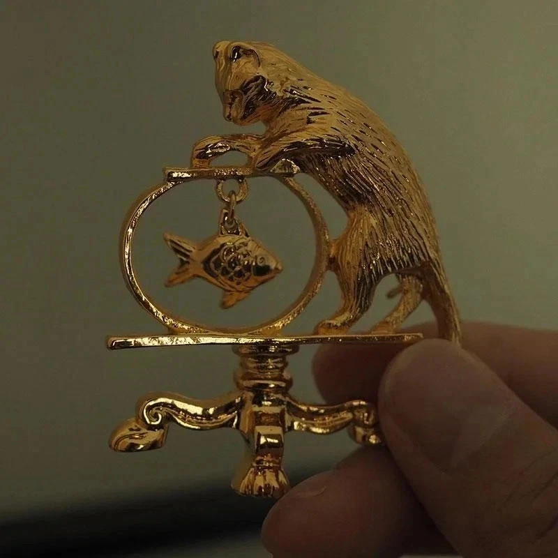 Antique Jewelry Cat Vintage Fishing Brooch Personality Vintage Brand Gold Plated