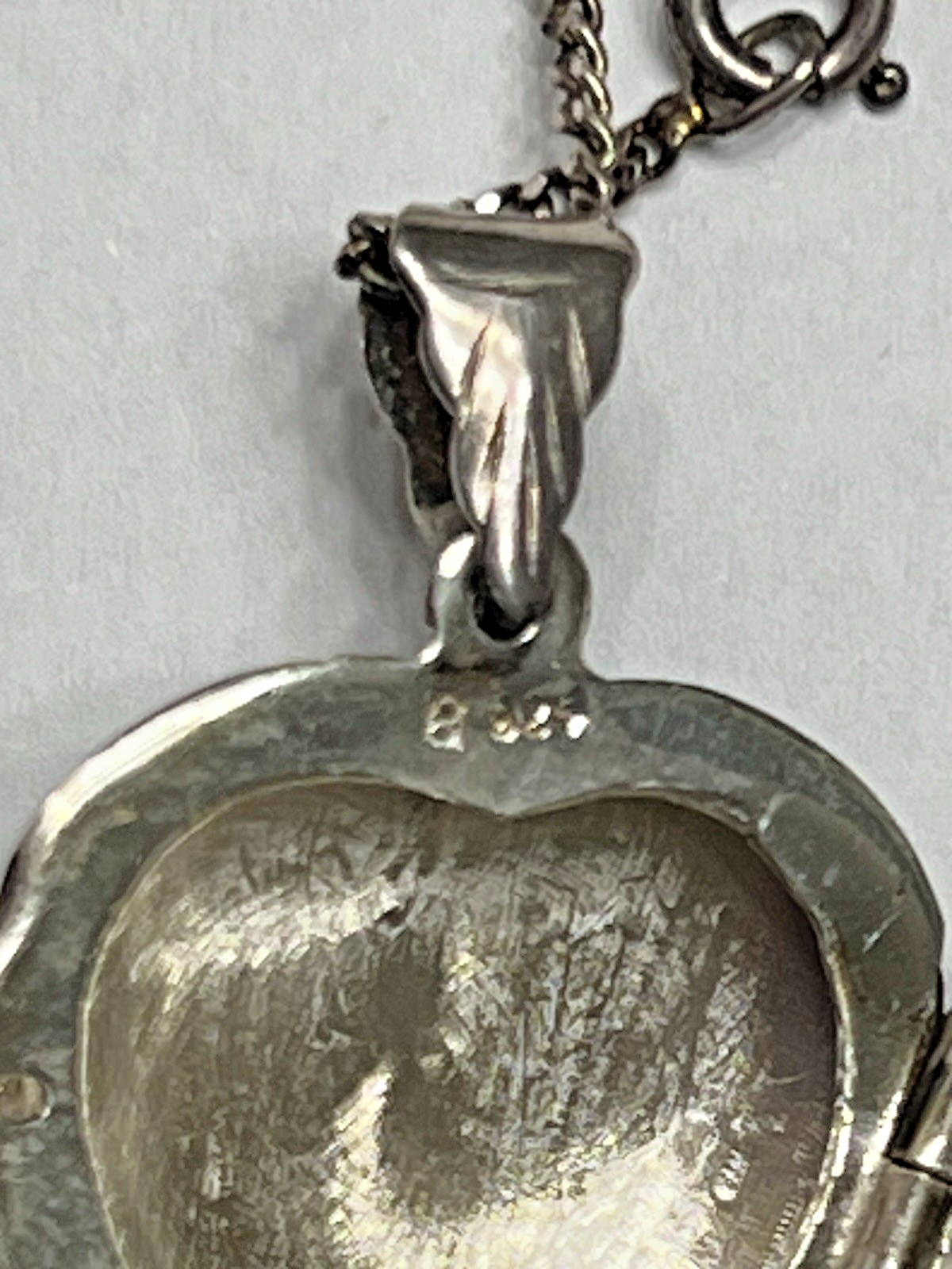 Sterling Silver Heart Necklace Pendant Puffy Locket Chain 925 Vintage Signed US