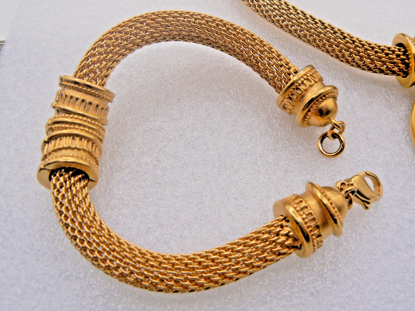 VTG Monet Gold Toned Meshed Chain Necklace with Matching Complementary 17” Neckl