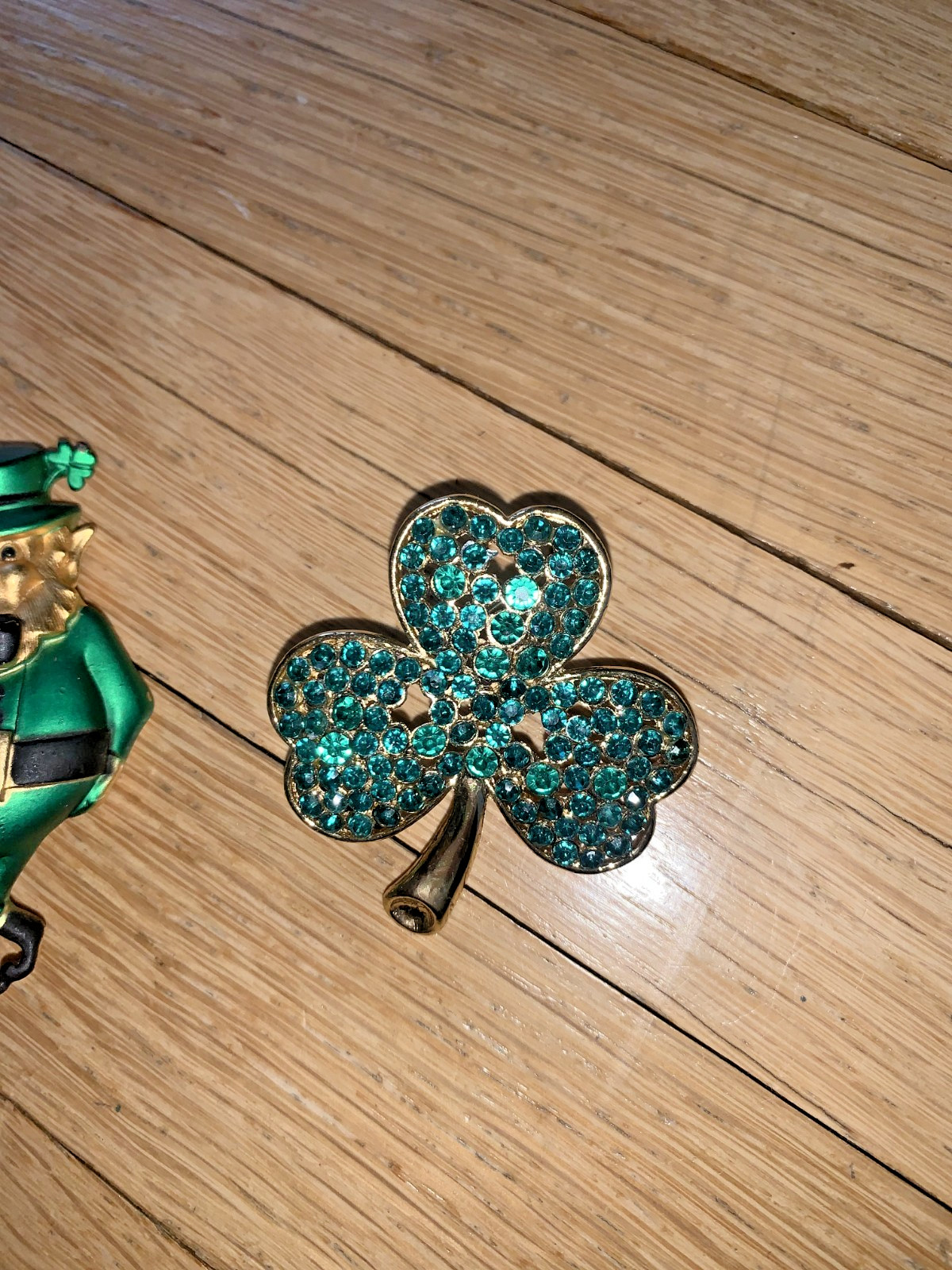 Vintage leprechaun Shamrock Brooch Gold Tone Green Rhinestone 3 Leaf Clover Lot
