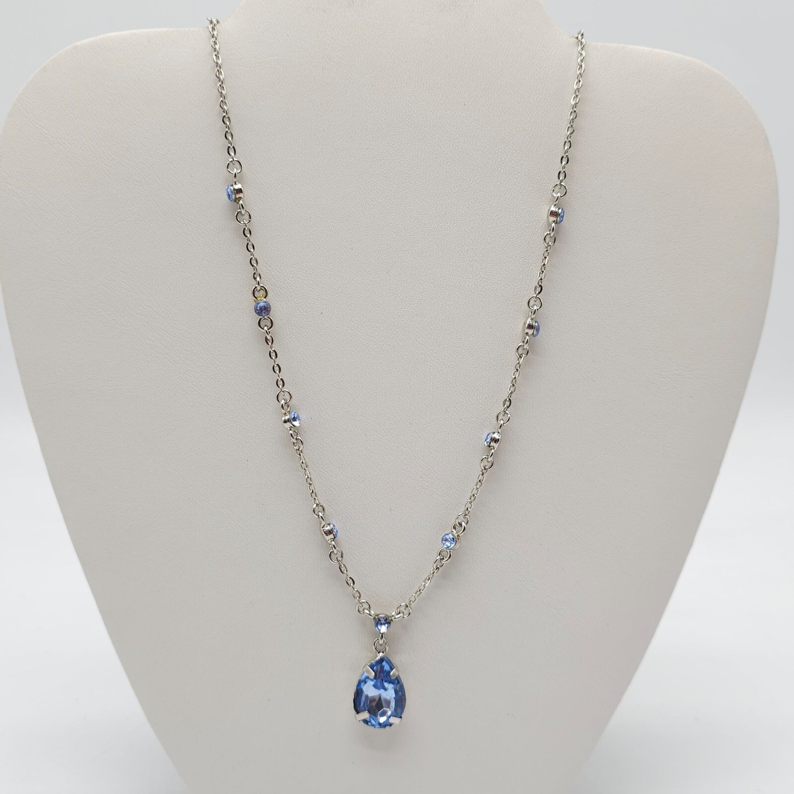 Blue Rhinestone Crystal Station Pendant Chain Necklace Silver Tone Vintage