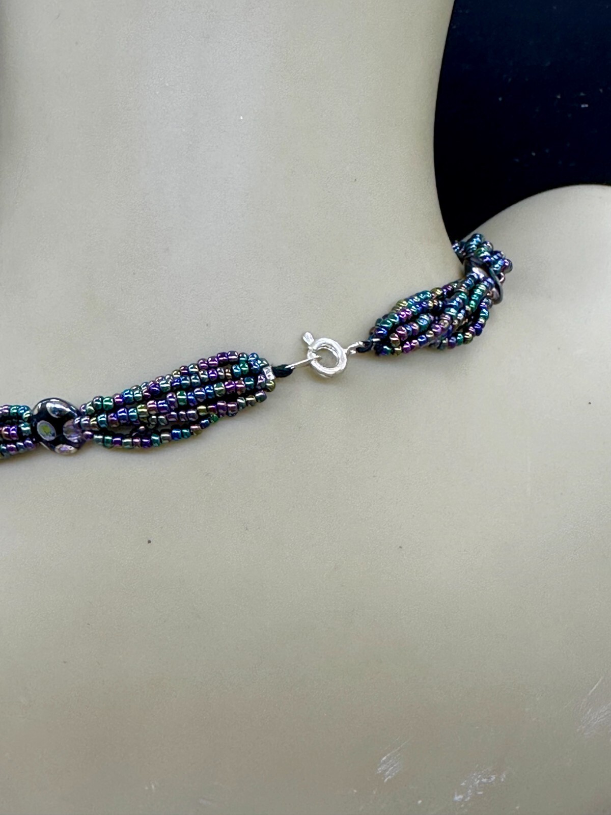 VINTAGE PEACOCK PURPLE SEED BEAD MULTI STRAND NECKLACE SILVER DOT ART GLASS