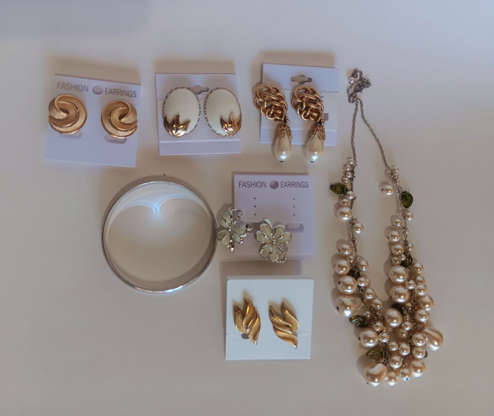 Lot Of 7 Vintage Costume Jewelry Clip Earrings Necklace Coro Tiffari DKNyBracele
