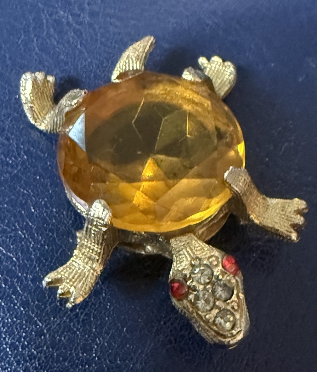 Gold Tone Yellow Faceted Clear Red Rhinestone Turtle Brooch Pin, M564